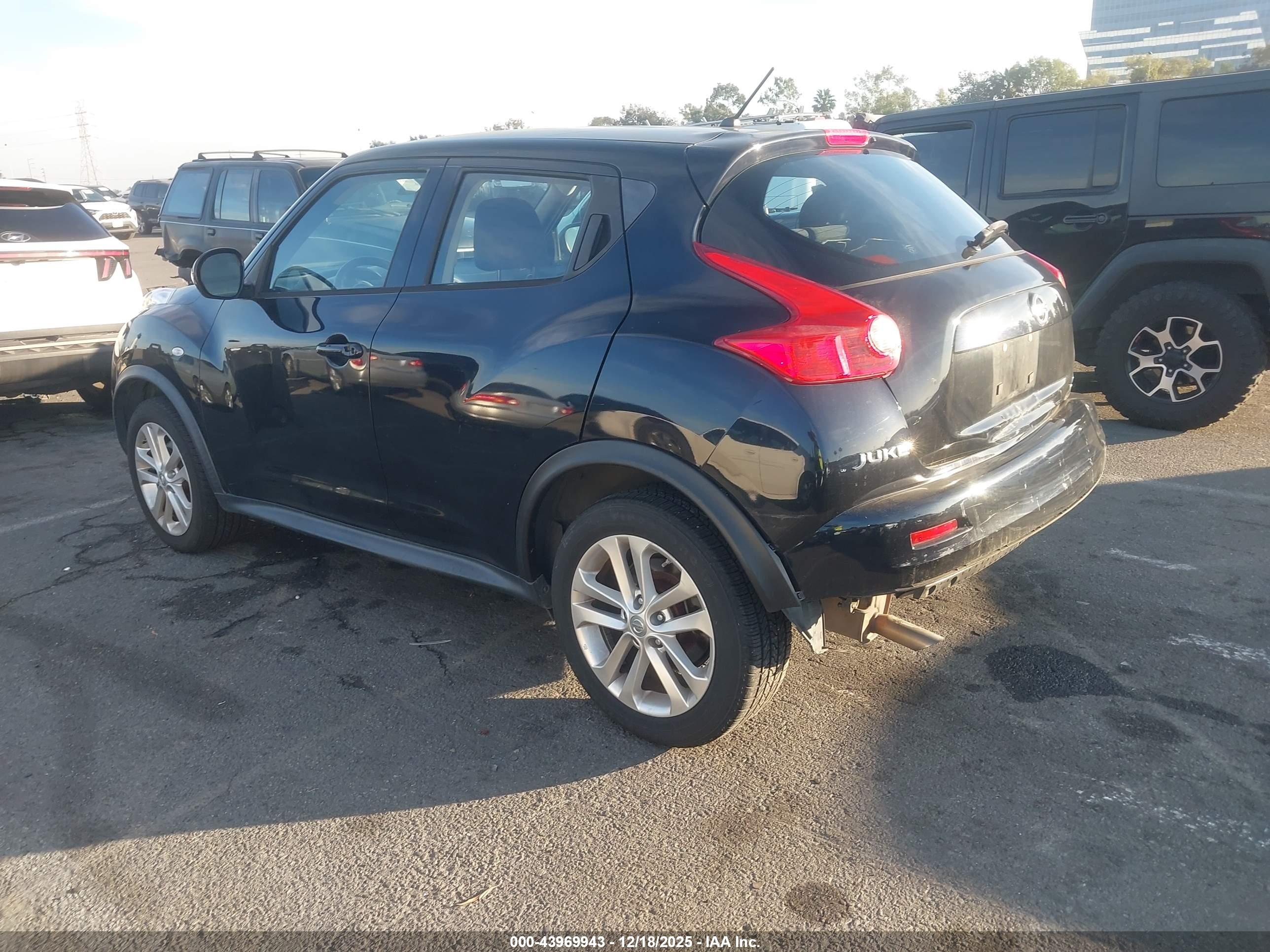 NISSAN JUKE image 3