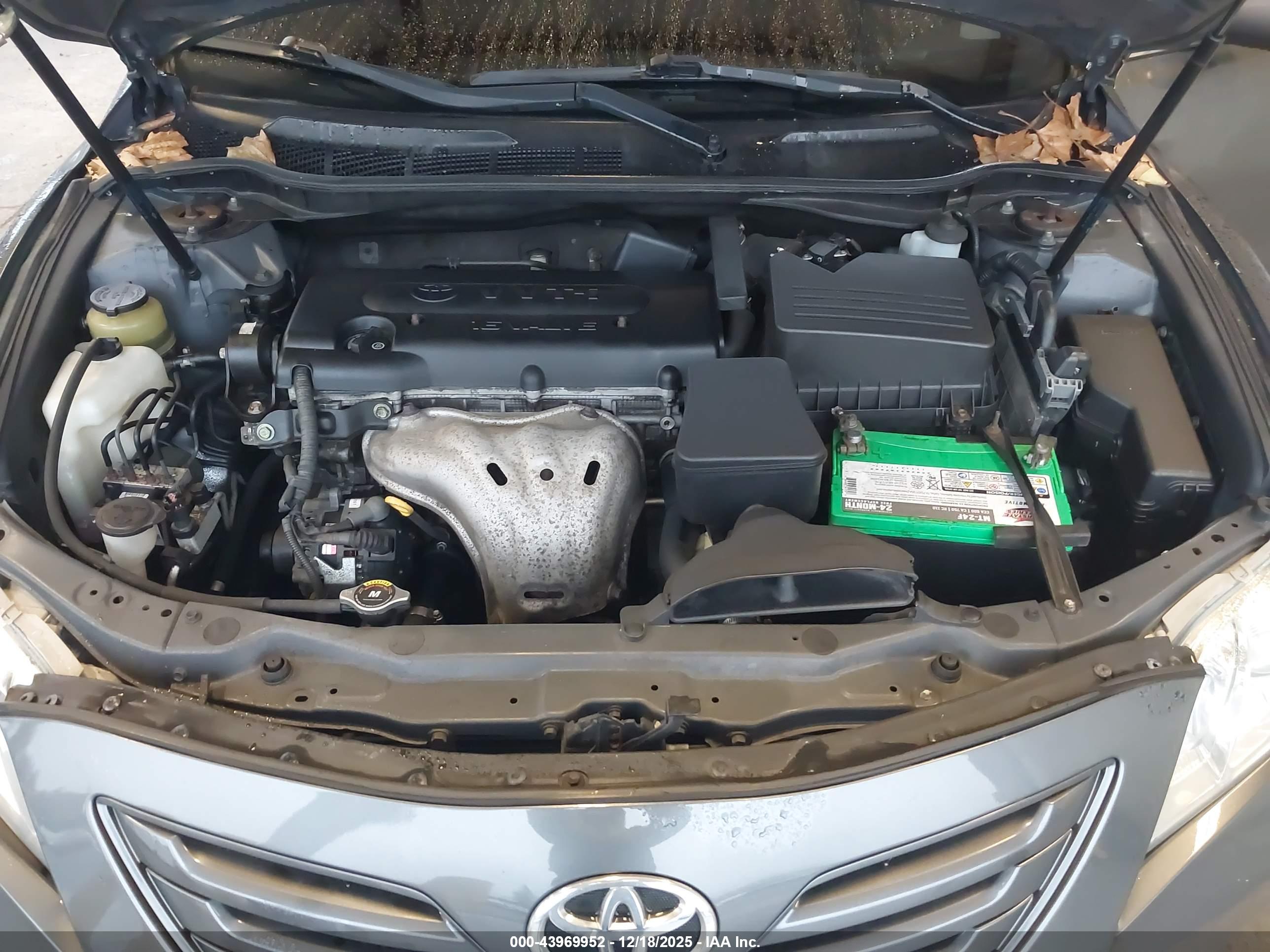 TOYOTA CAMRY image 10