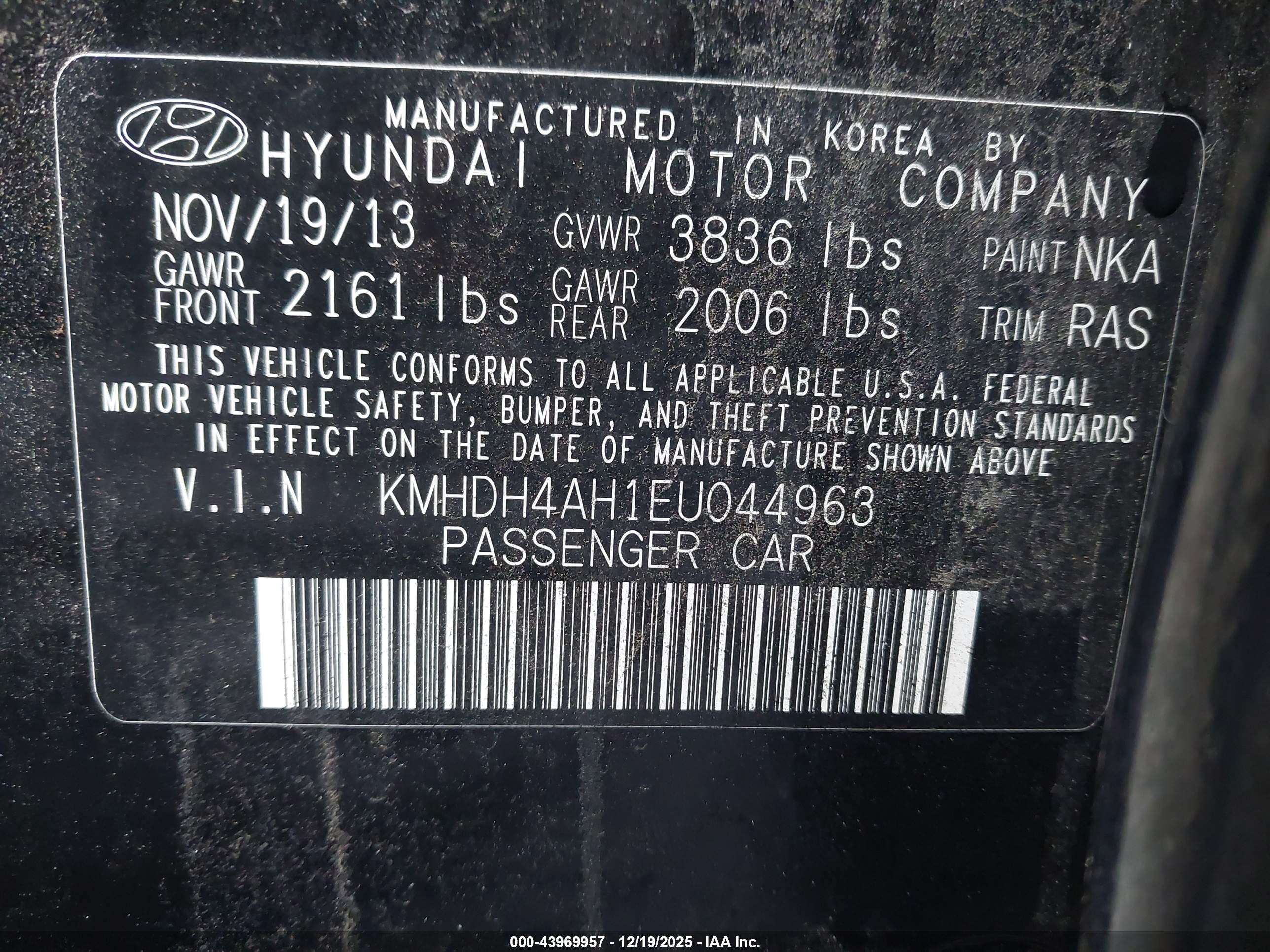 HYUNDAI ELANTRA image 9