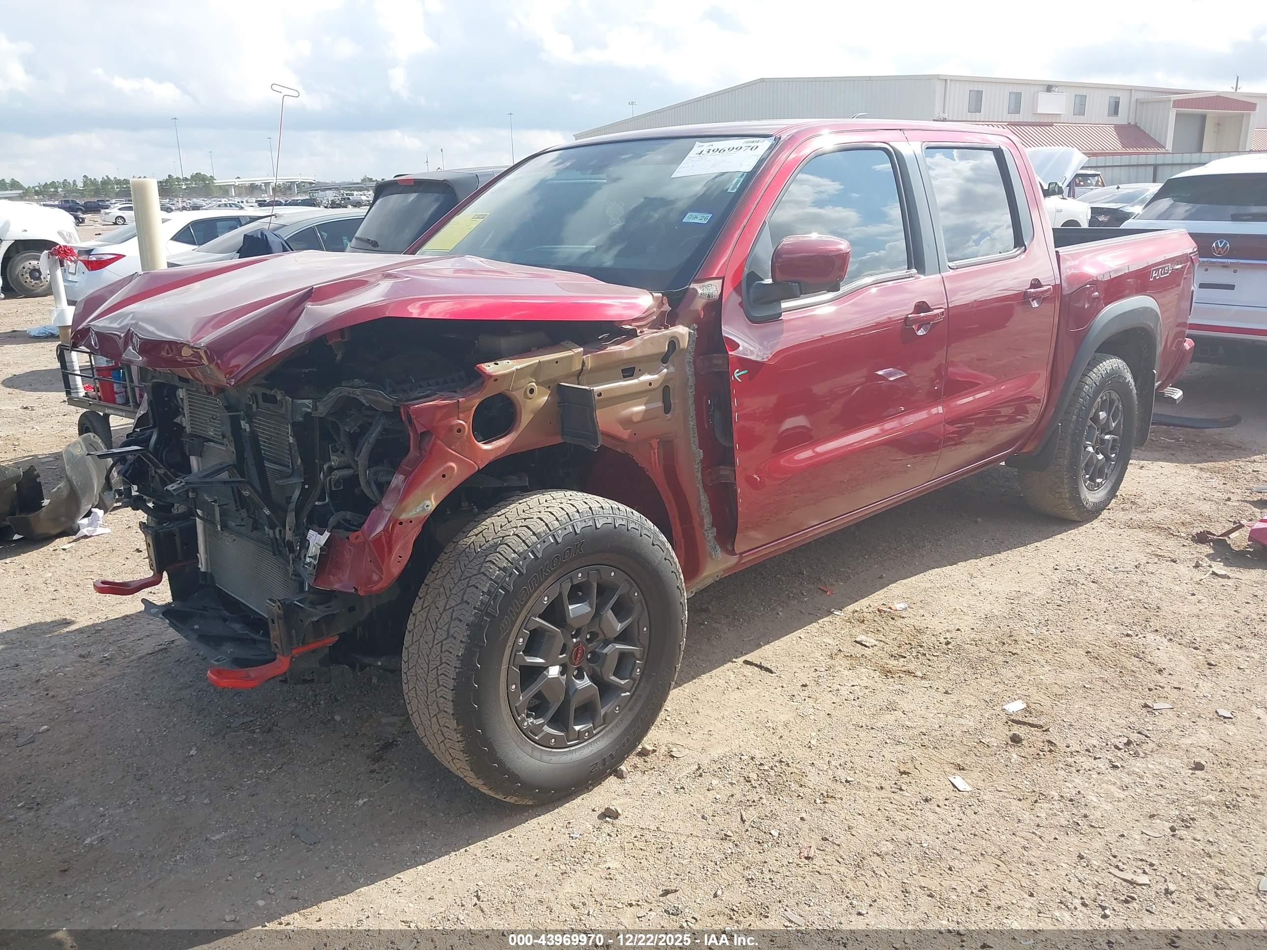 NISSAN FRONTIER image 2