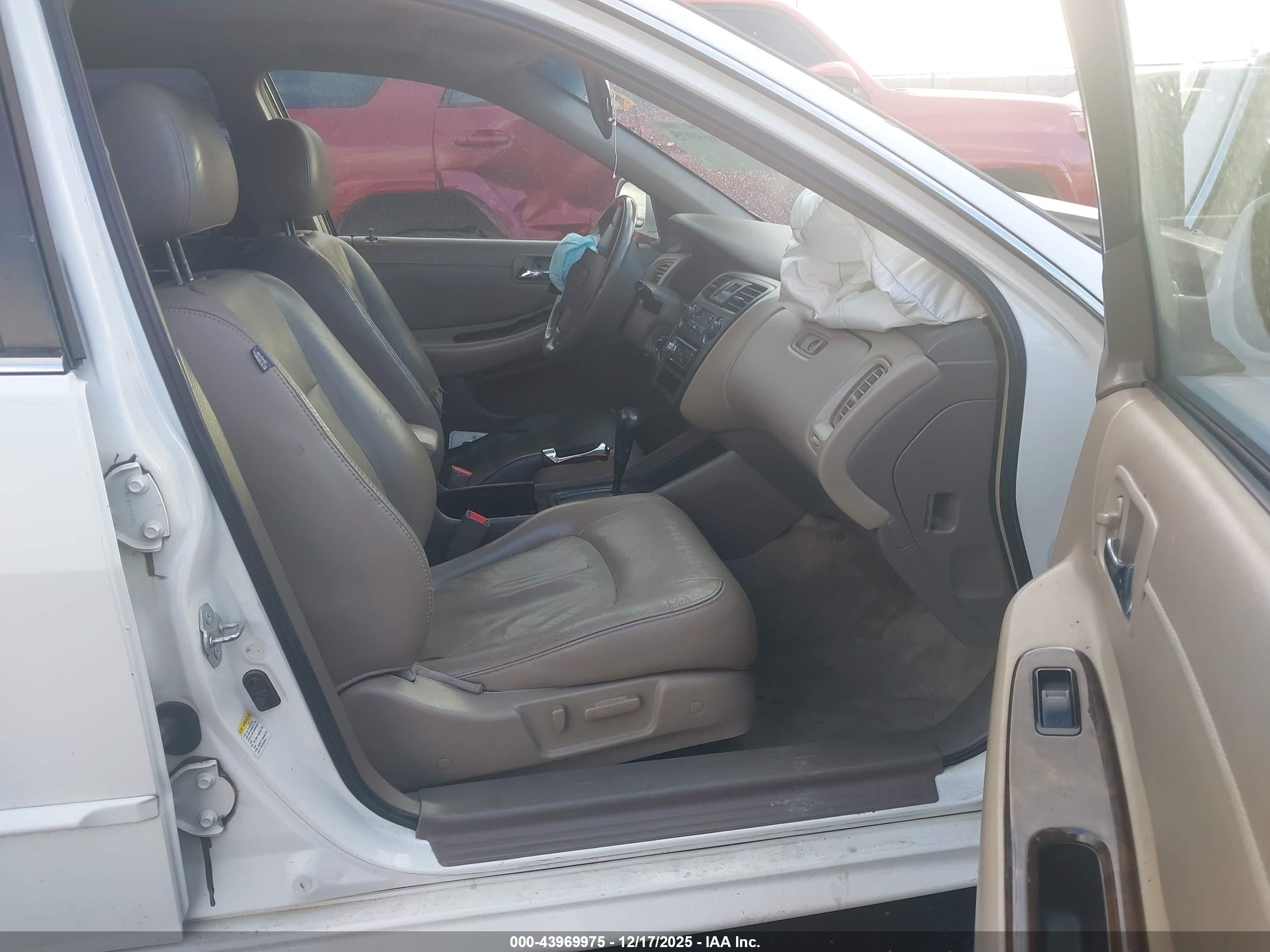 HONDA ACCORD image 5