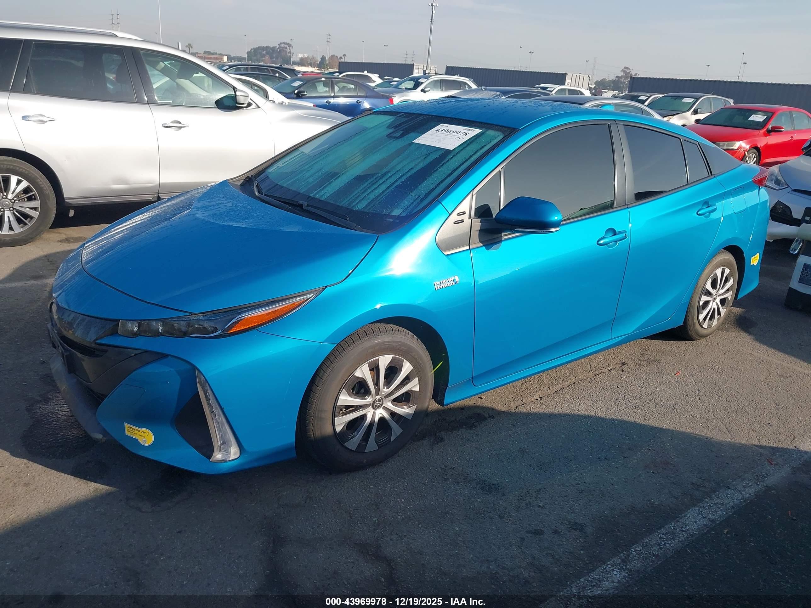 TOYOTA PRIUS image 2