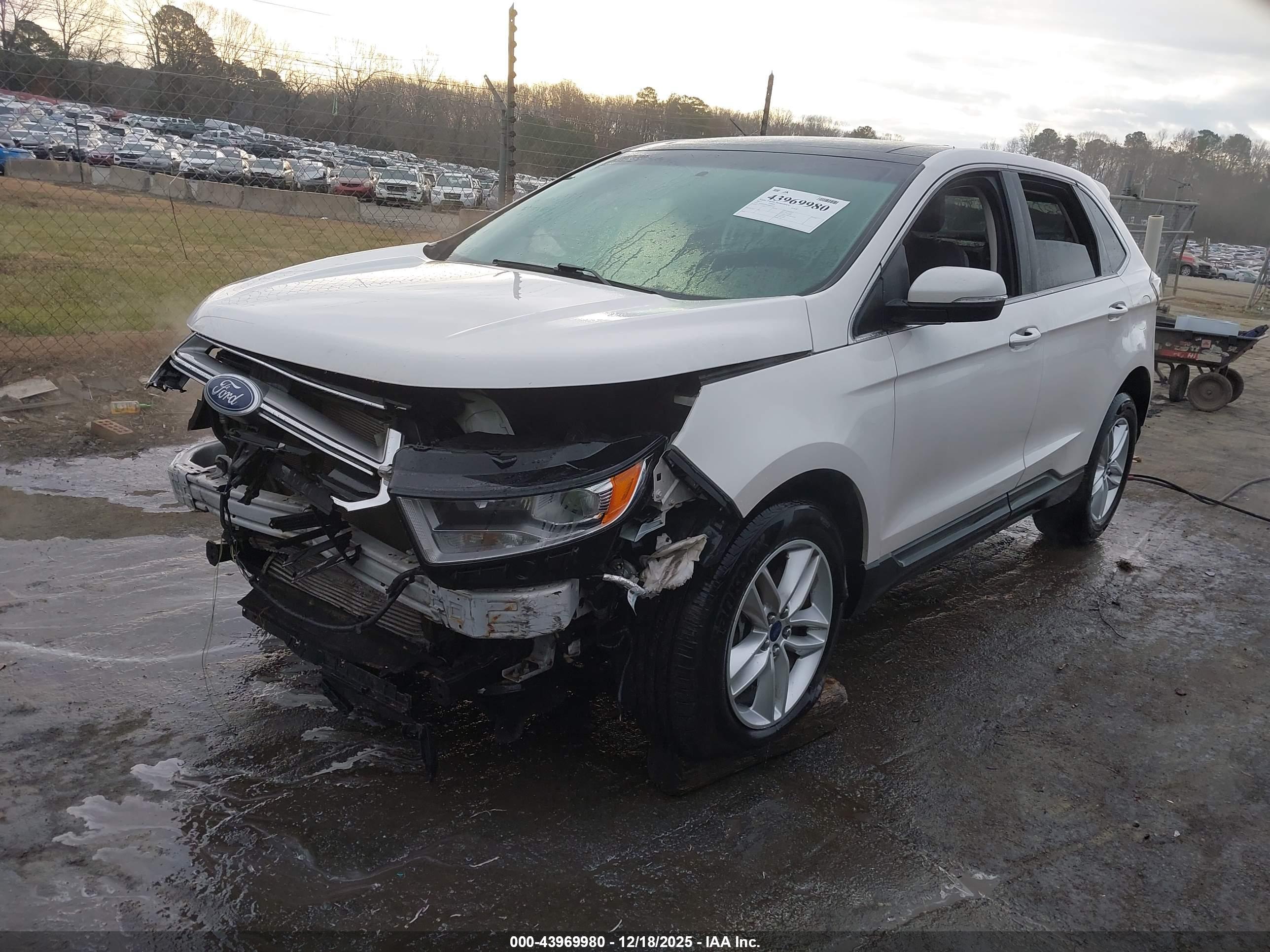 FORD EDGE image 2