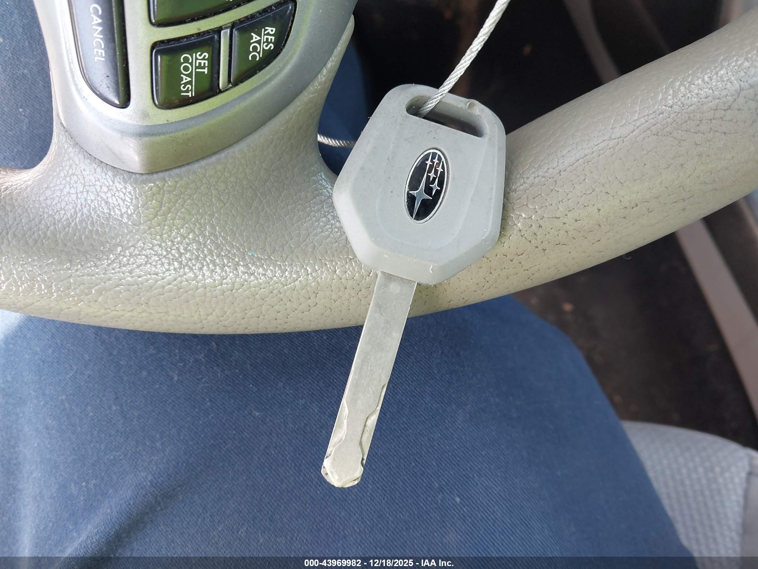 SUBARU FORESTER image 11