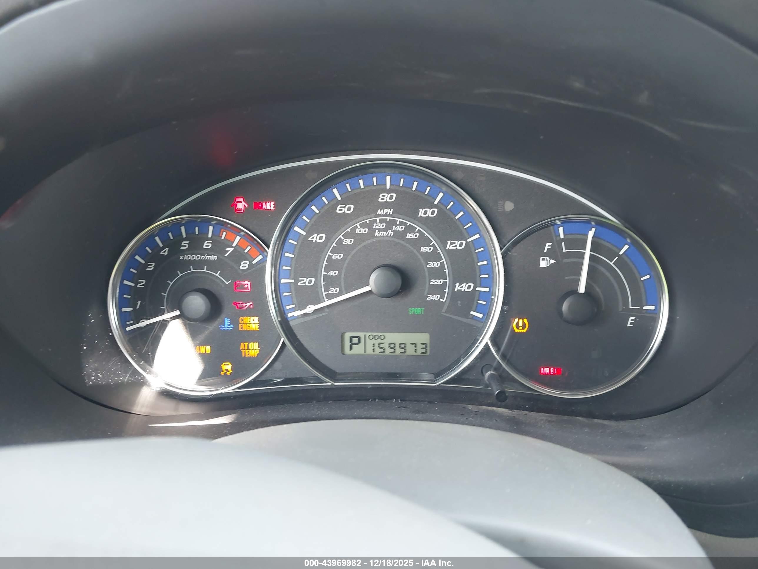 SUBARU FORESTER image 7