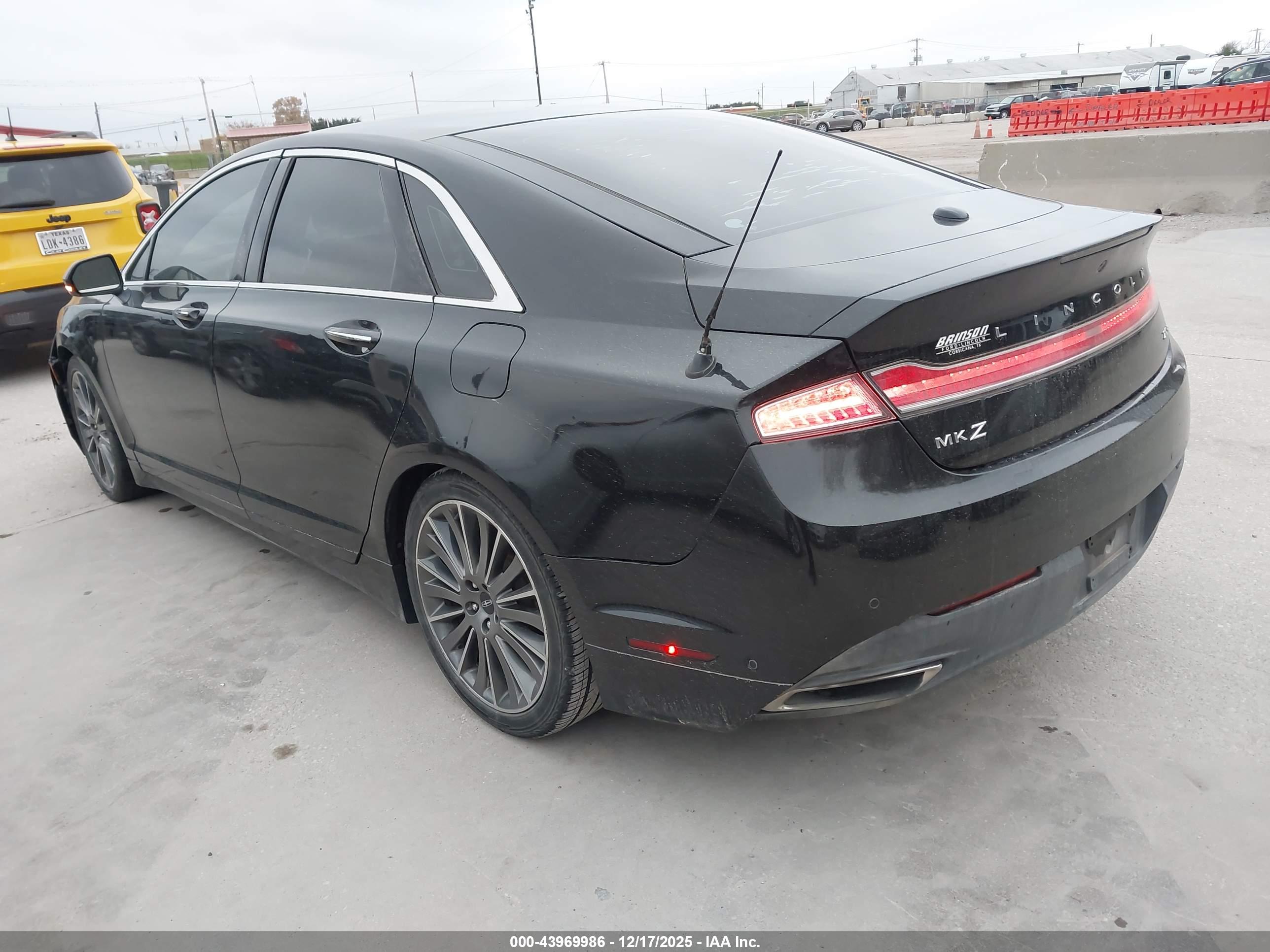LINCOLN MKZ image 3