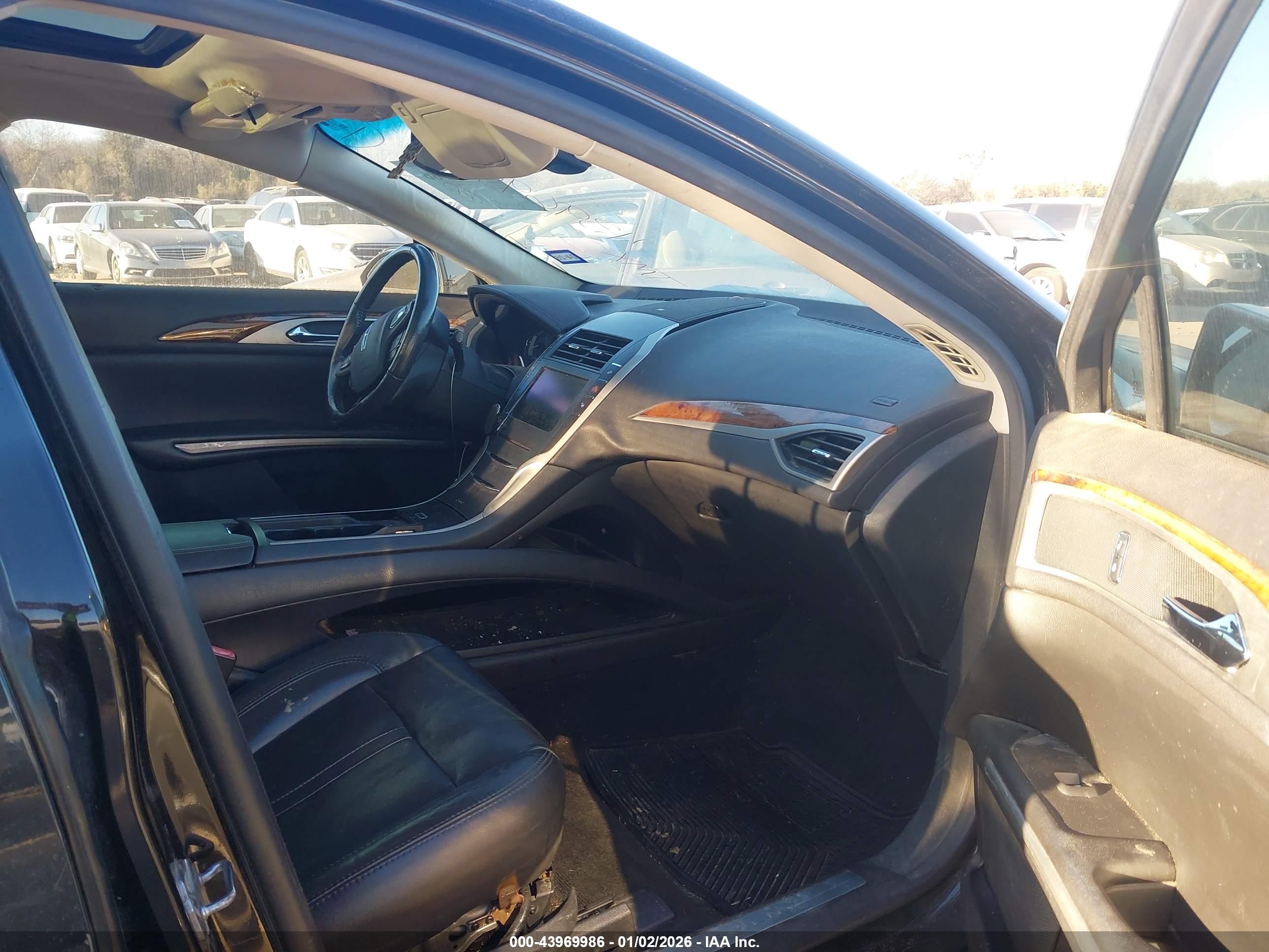 LINCOLN MKZ image 5