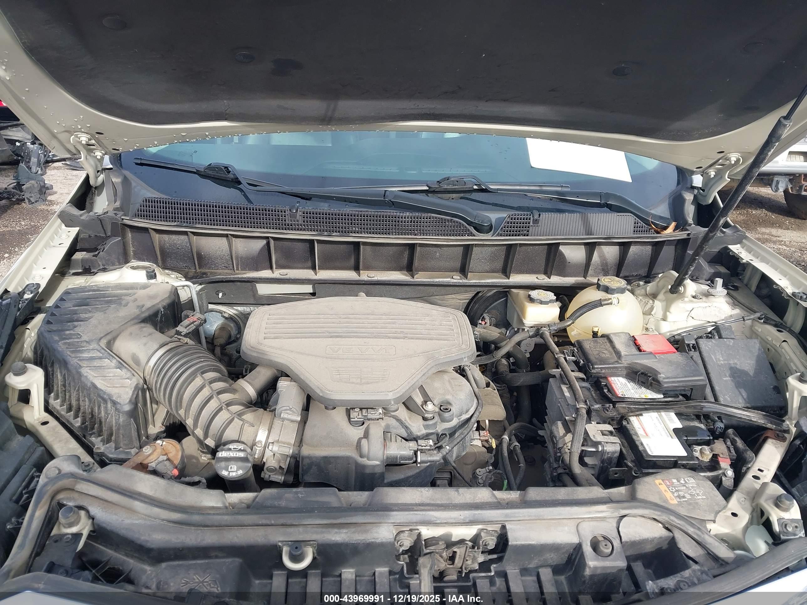 CADILLAC XT5 image 10