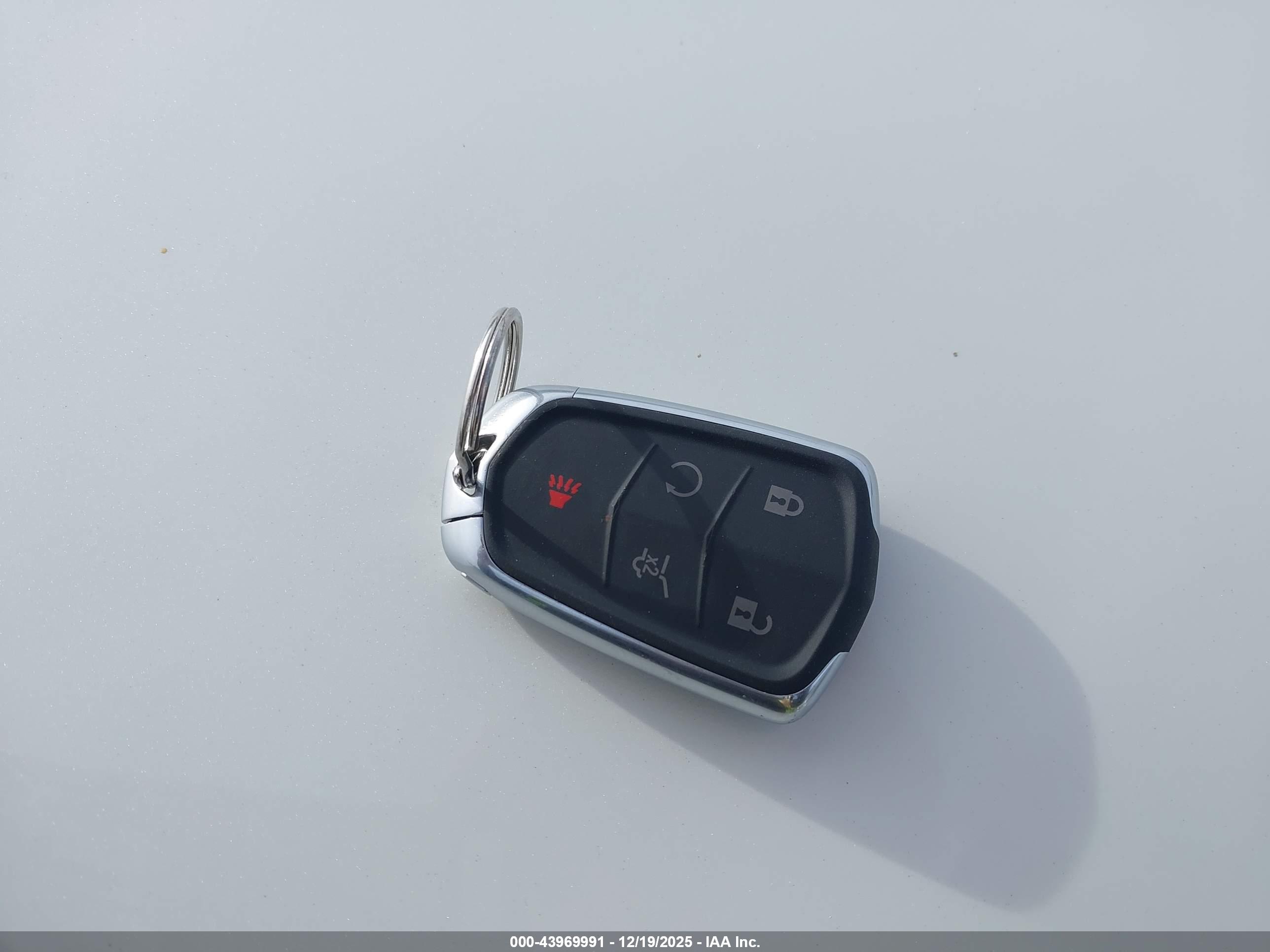 CADILLAC XT5 image 11