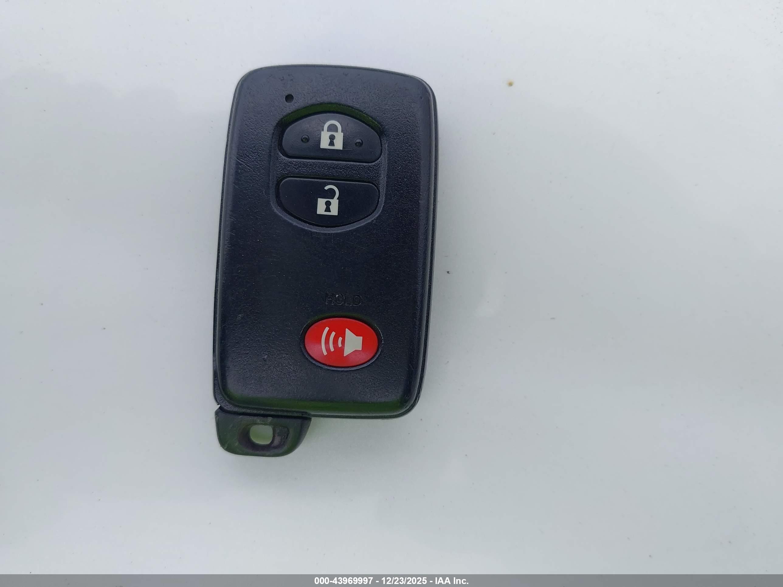 TOYOTA PRIUS image 11
