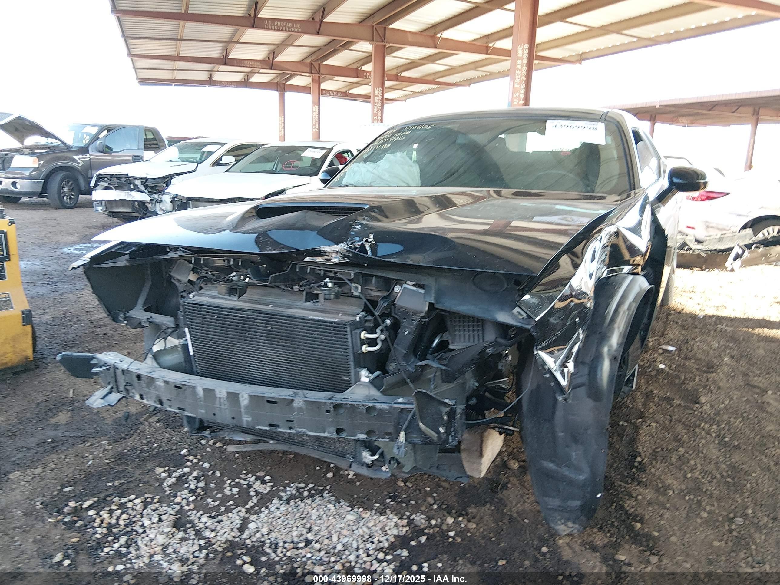 DODGE CHALLENGER image 6