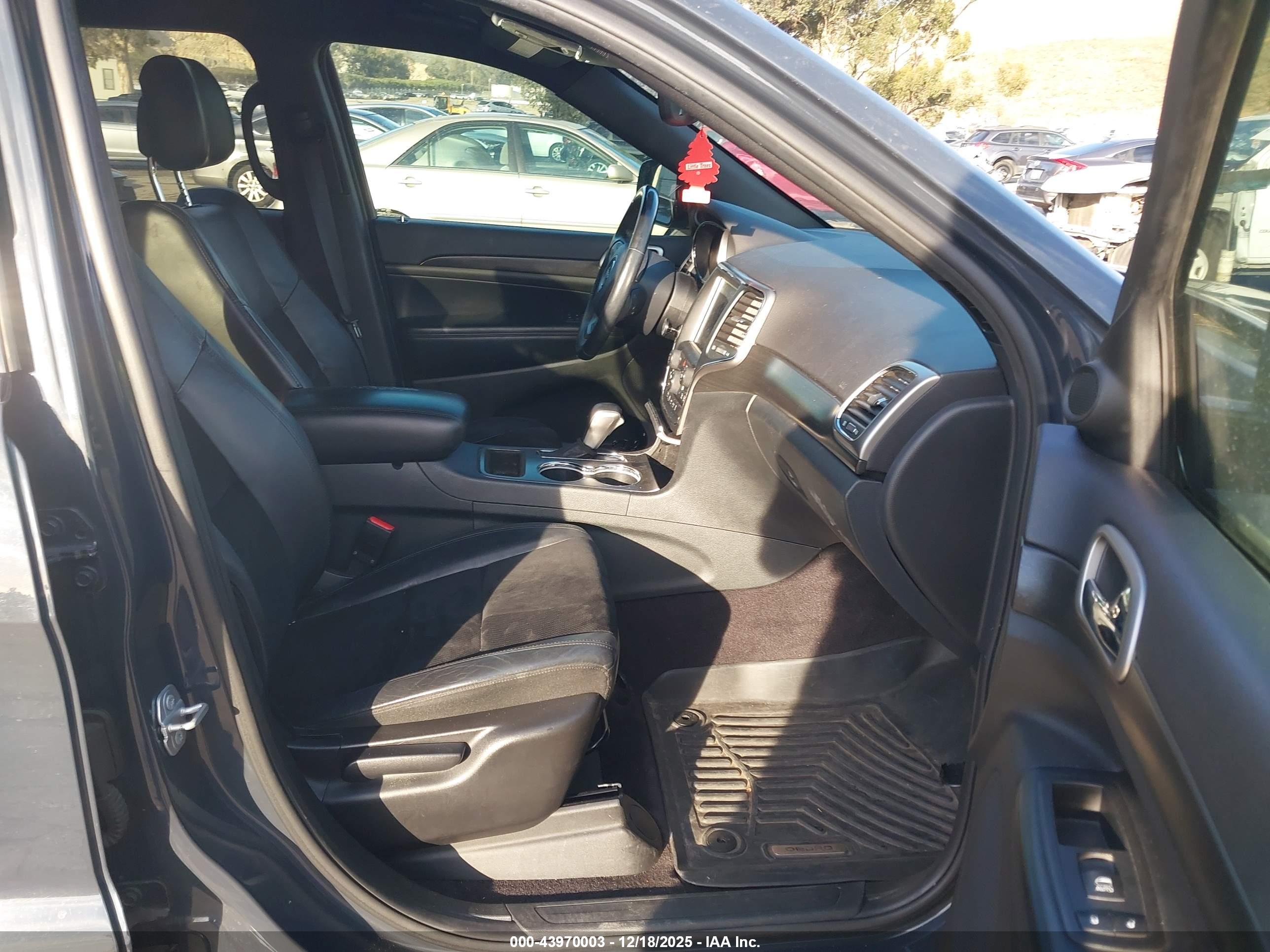 JEEP GRAND image 5