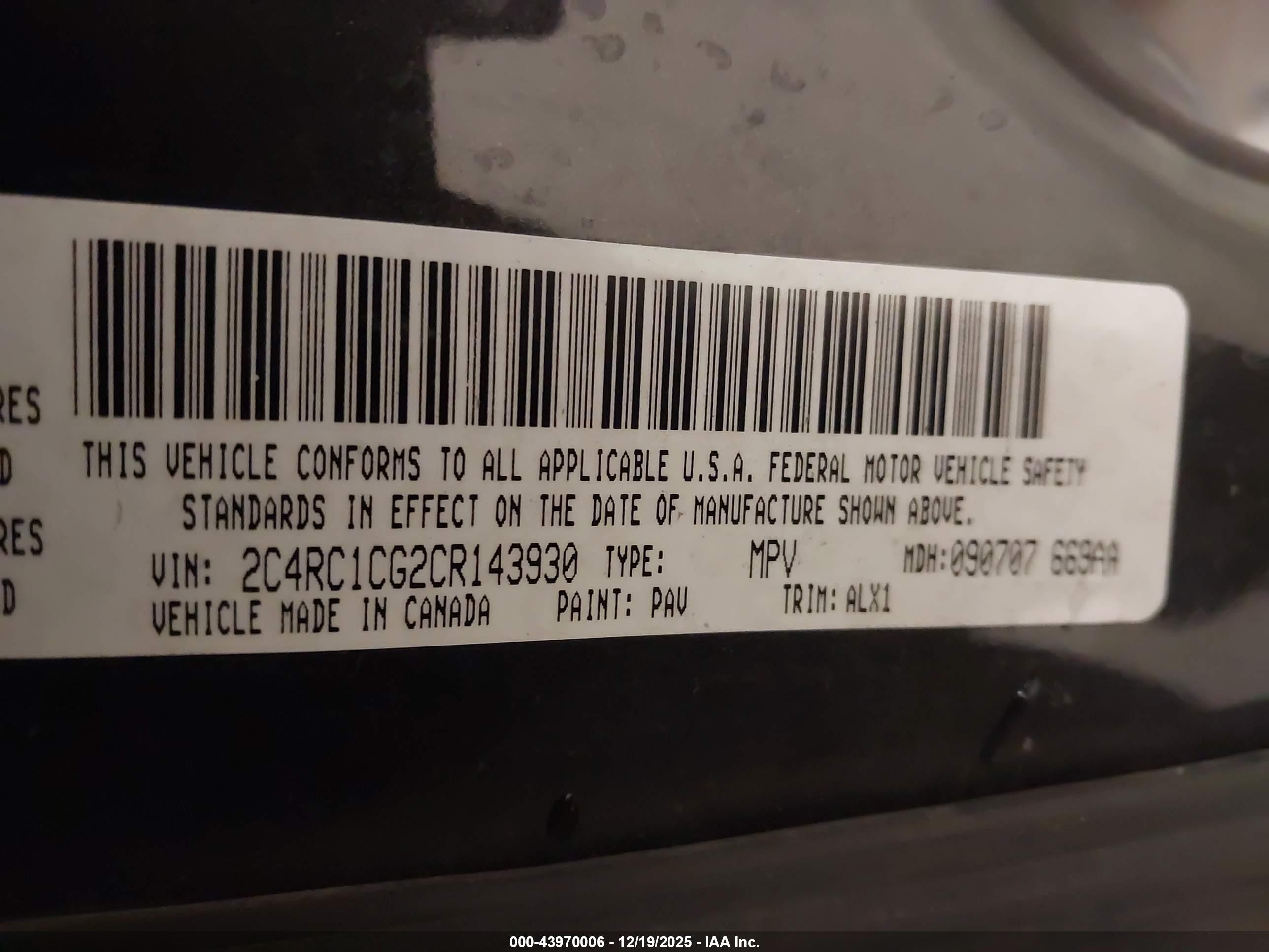 CHRYSLER TOWN image 9