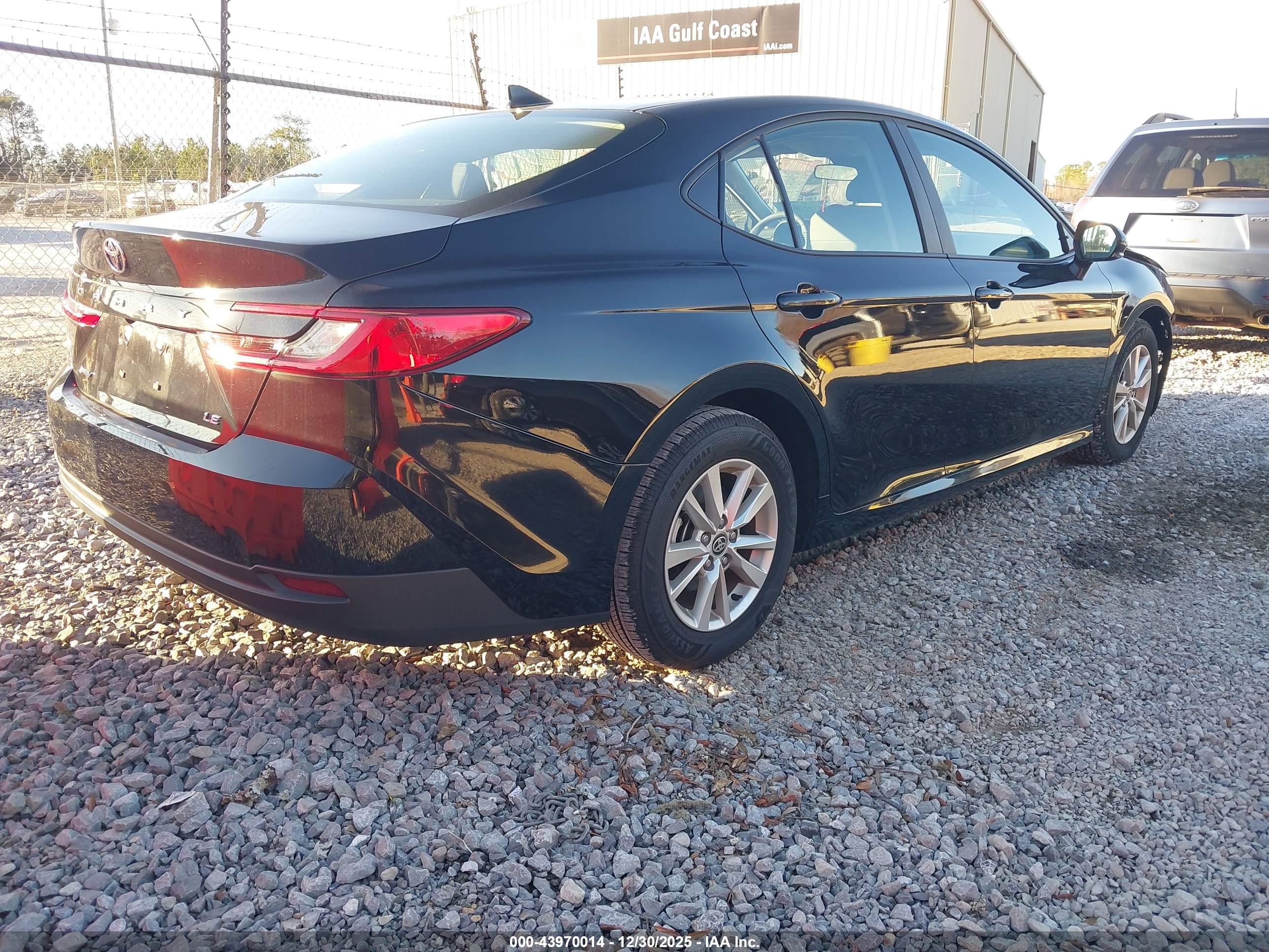 TOYOTA CAMRY image 4