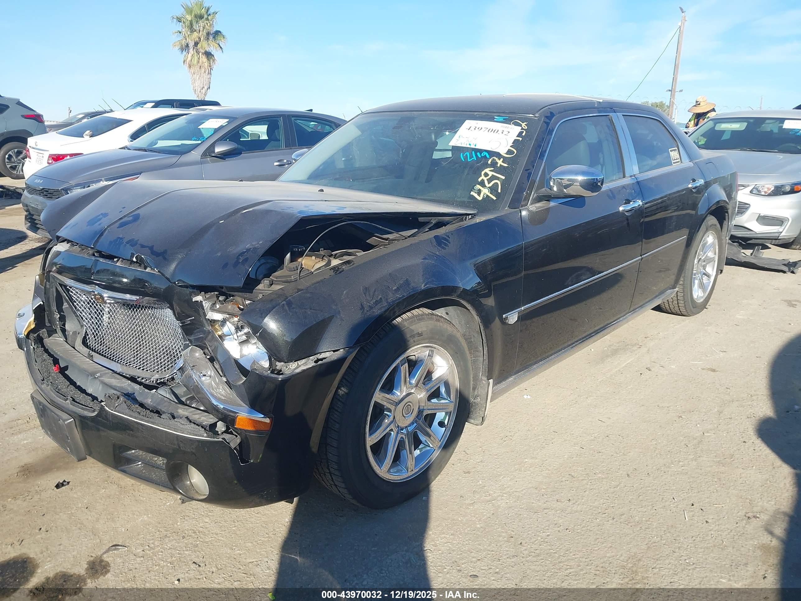 CHRYSLER 300C image 2