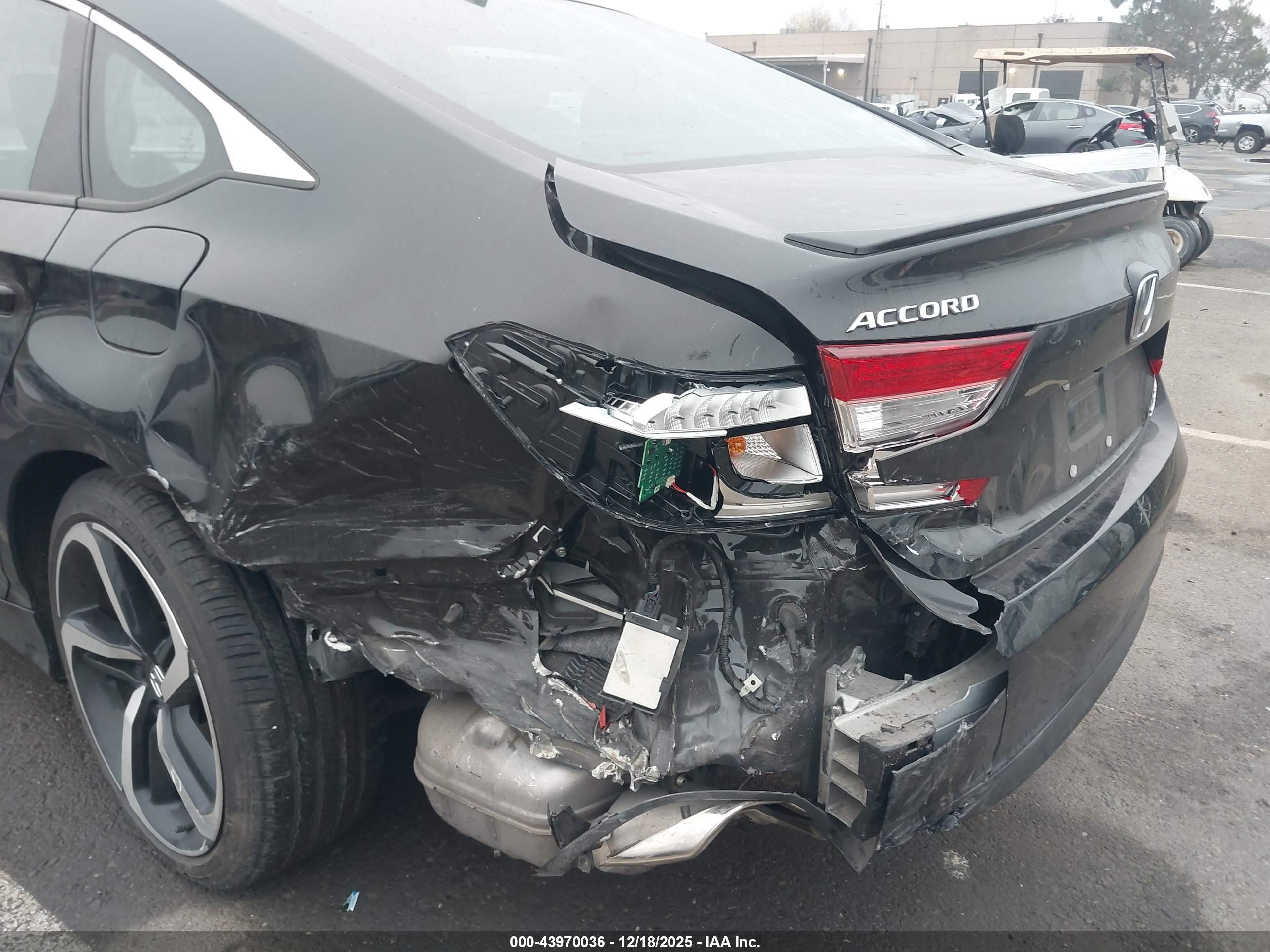 HONDA ACCORD image 6