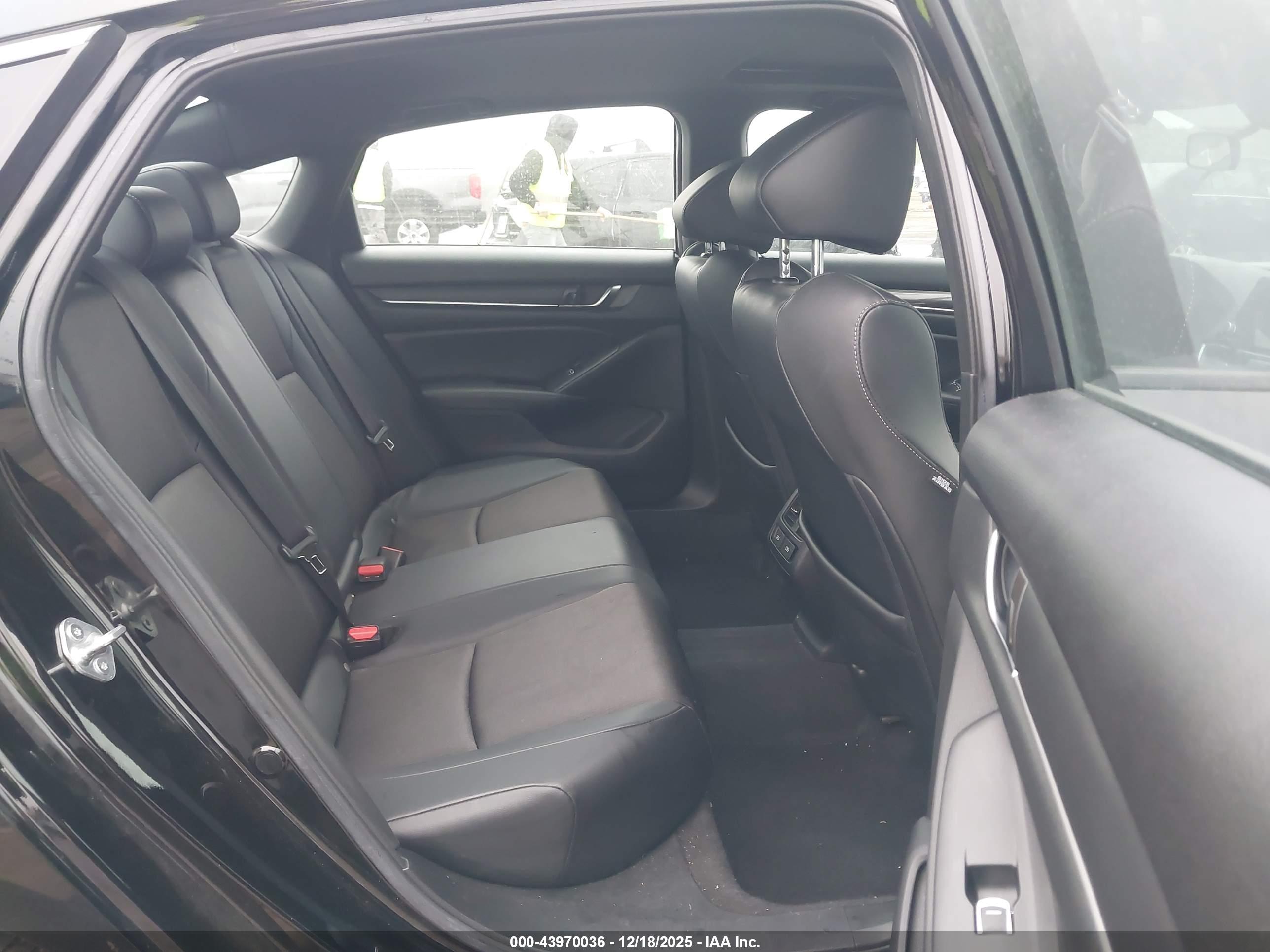 HONDA ACCORD image 8