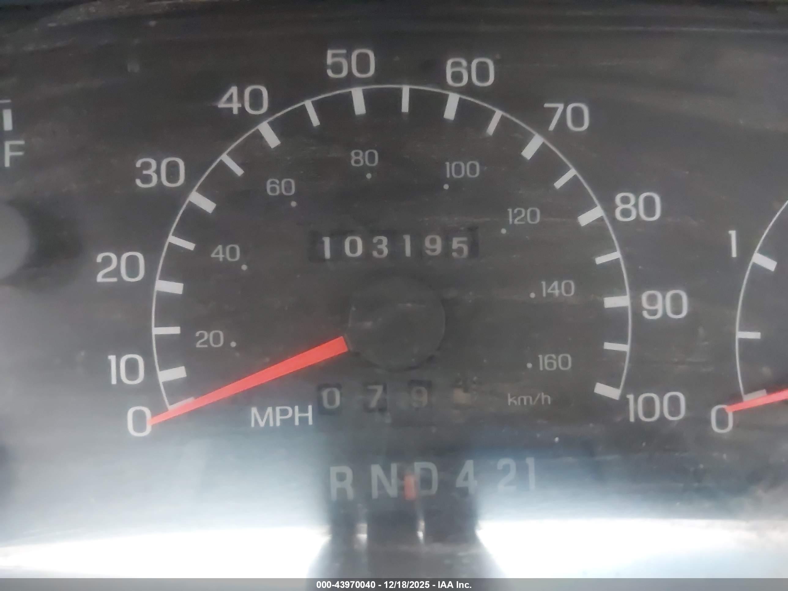 FORD F-650 image 6