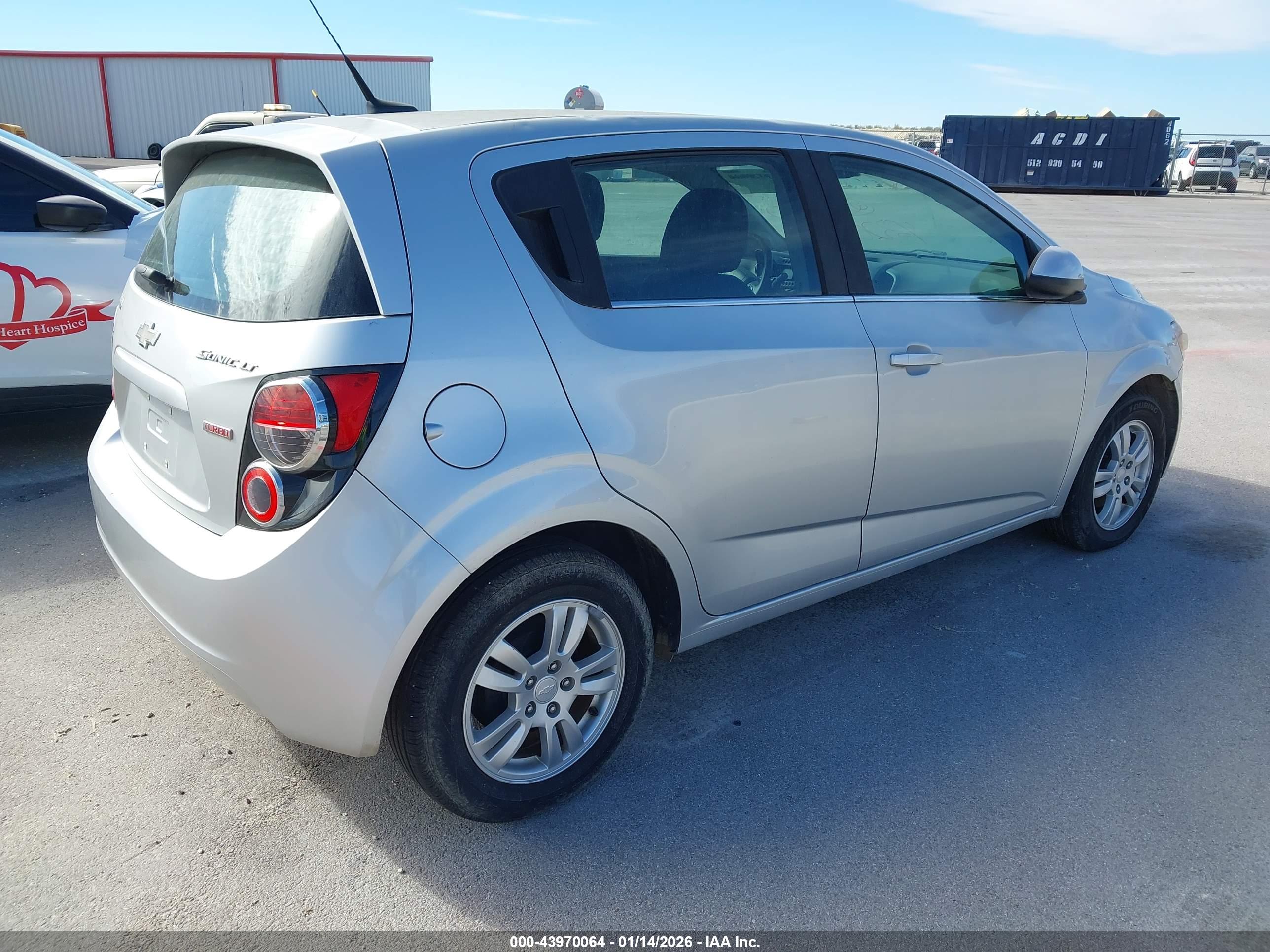 CHEVROLET SONIC image 4