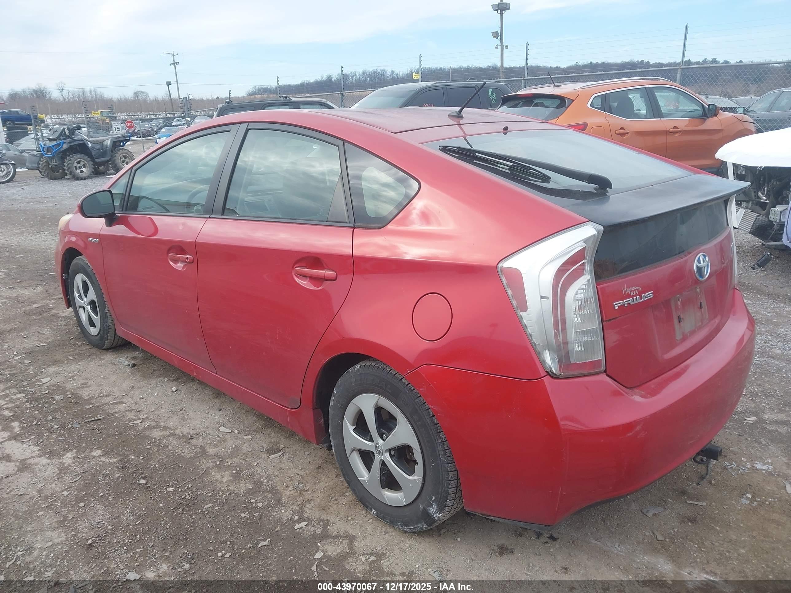 TOYOTA PRIUS image 3
