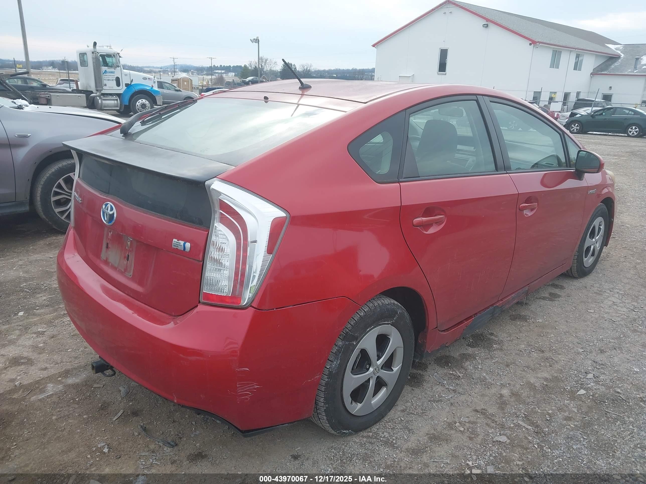 TOYOTA PRIUS image 4