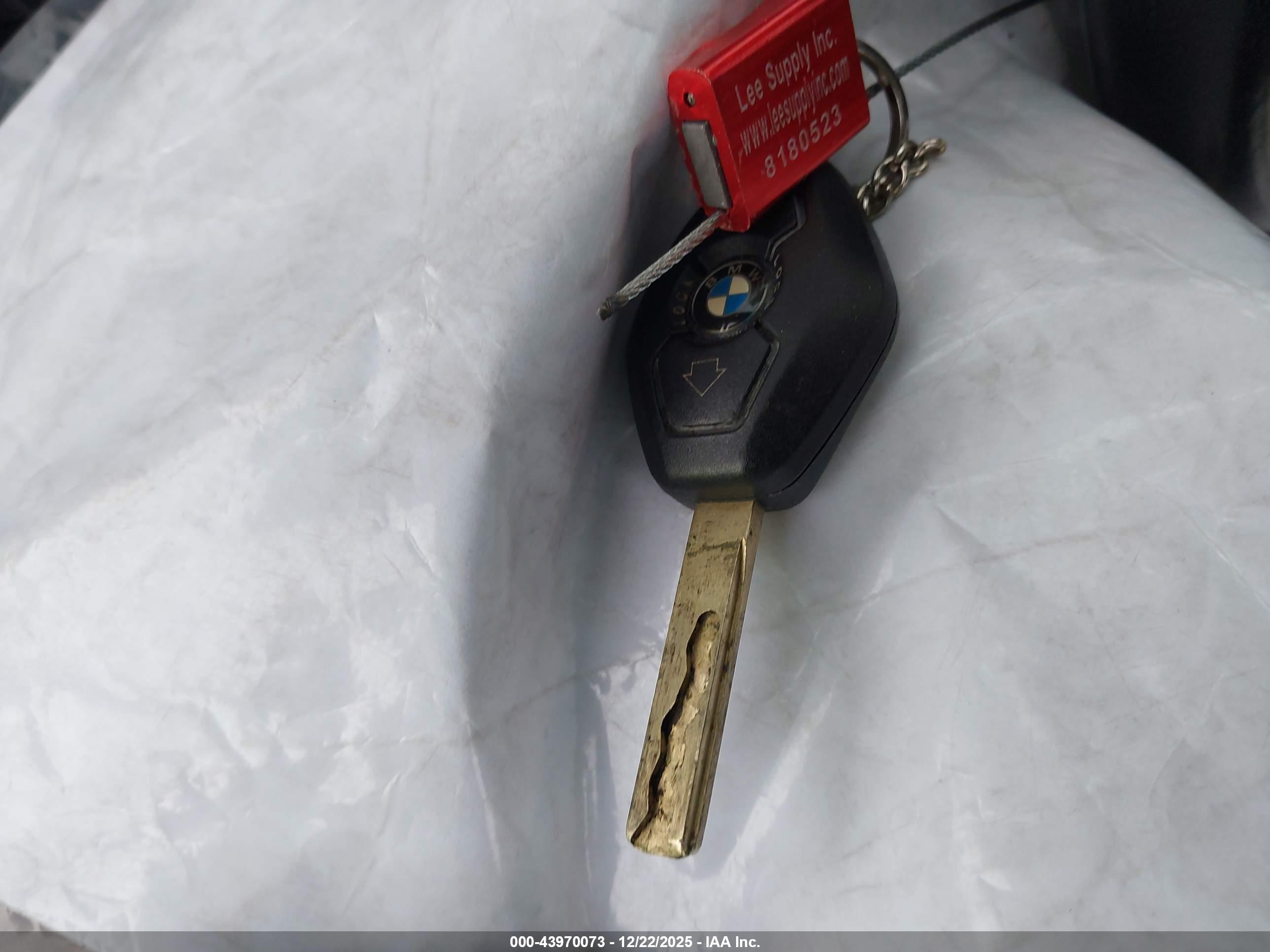 BMW 328I image 11