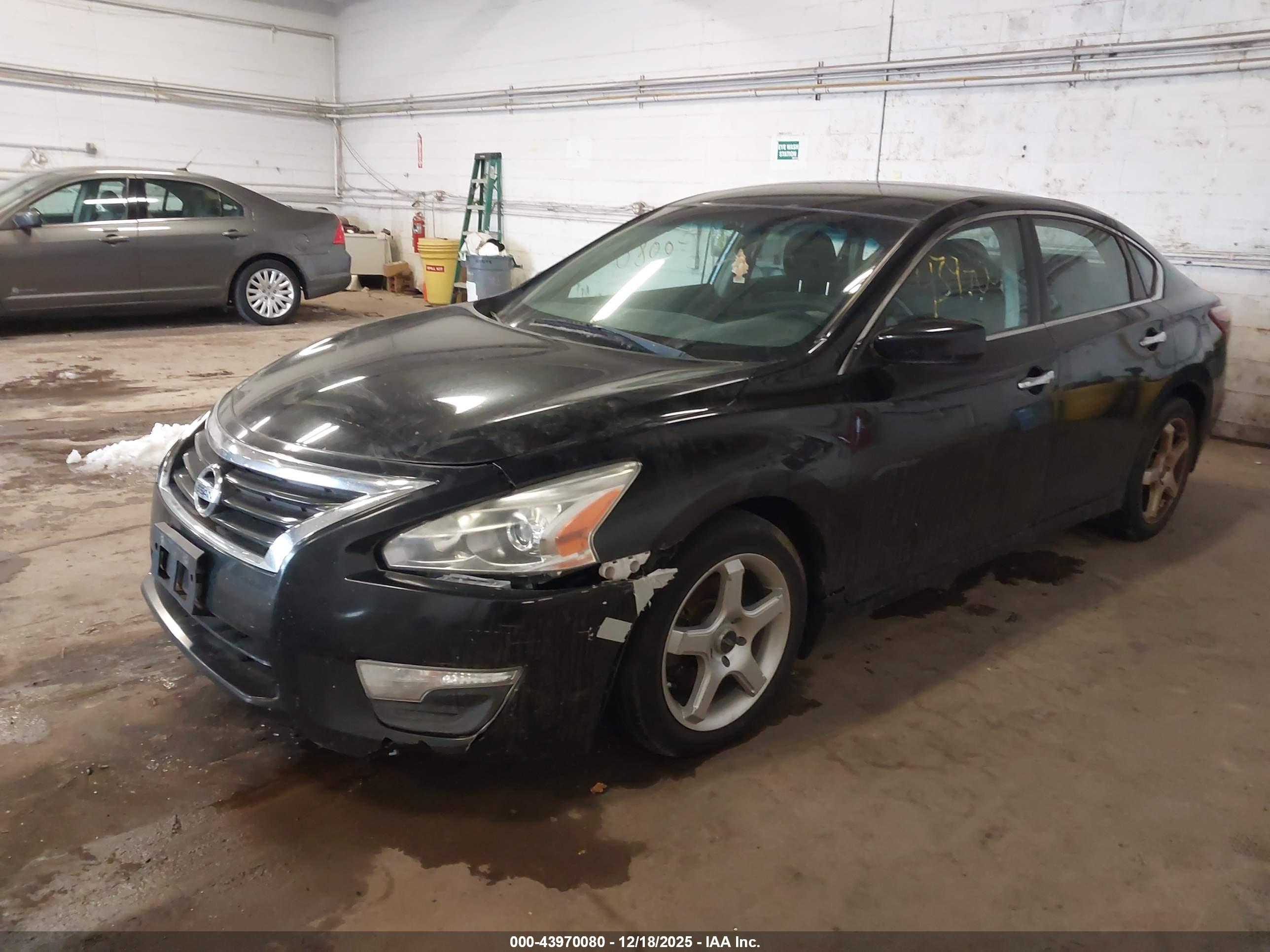 NISSAN ALTIMA image 2