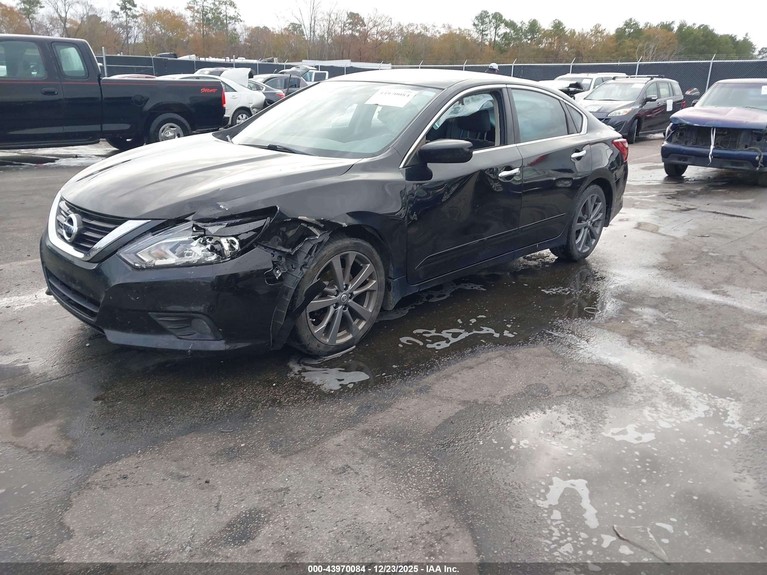 NISSAN ALTIMA image 2