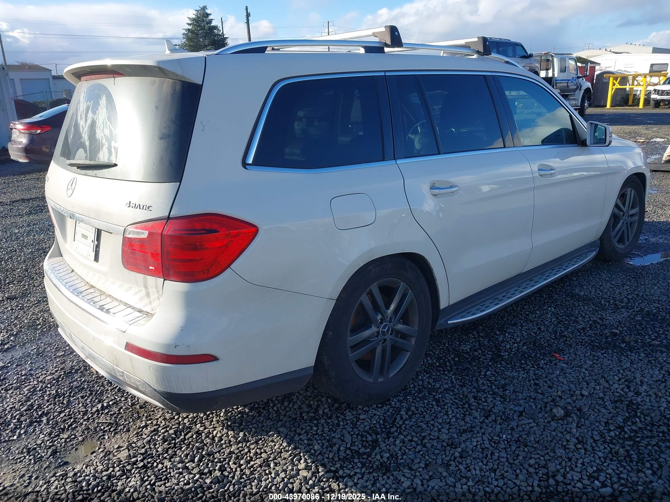 MERCEDES-BENZ GL image 4