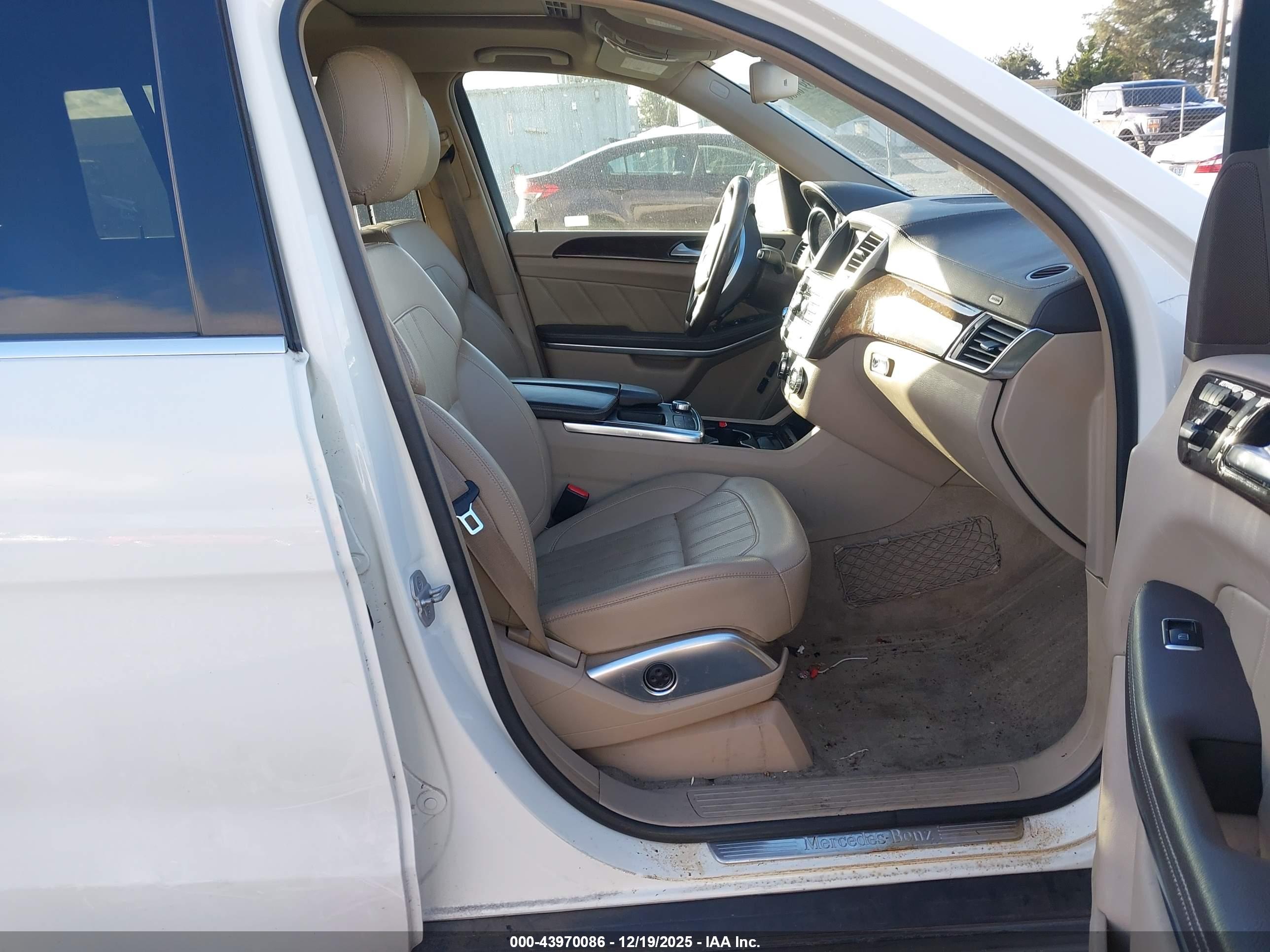 MERCEDES-BENZ GL image 5
