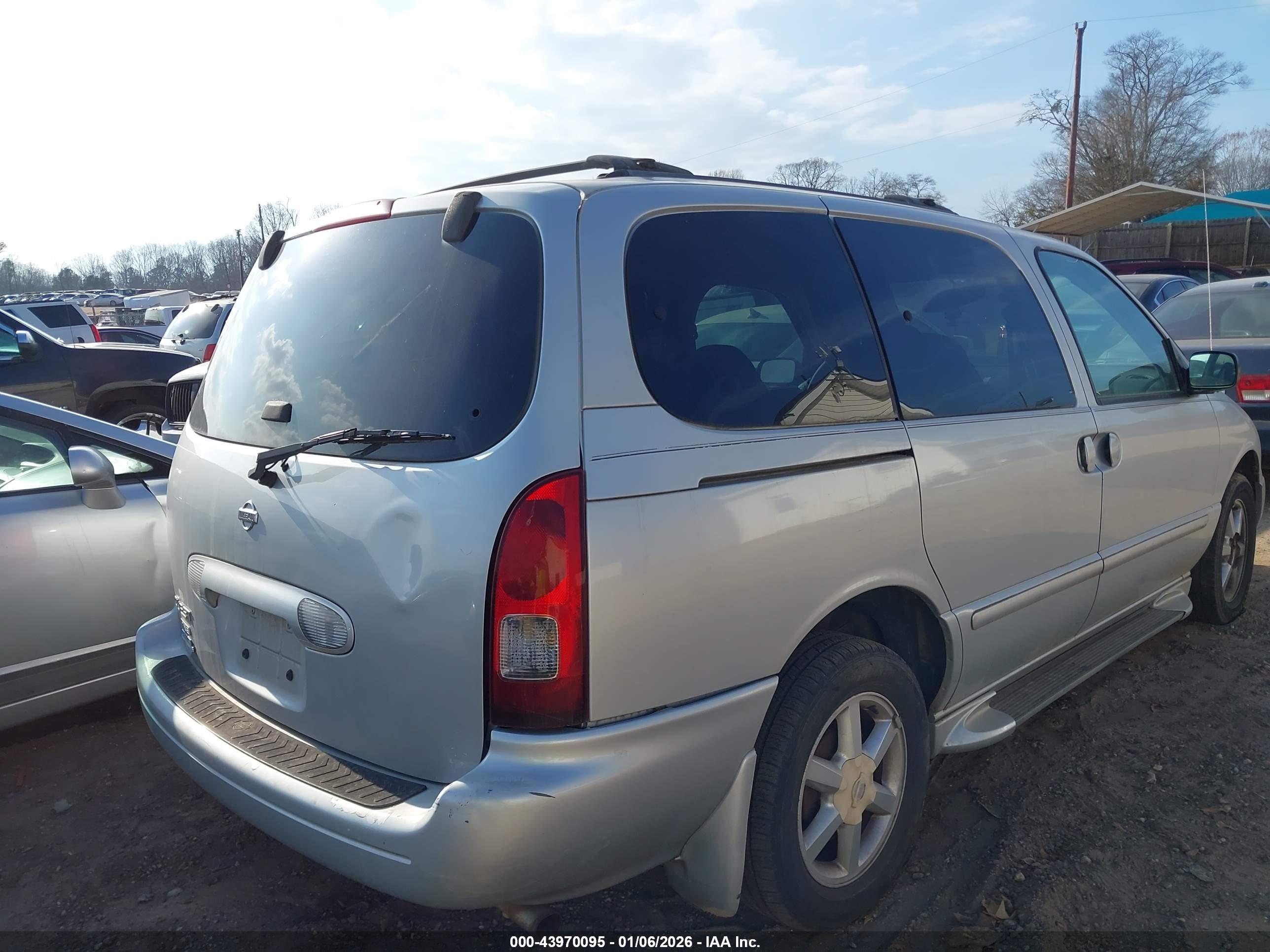 NISSAN QUEST image 4