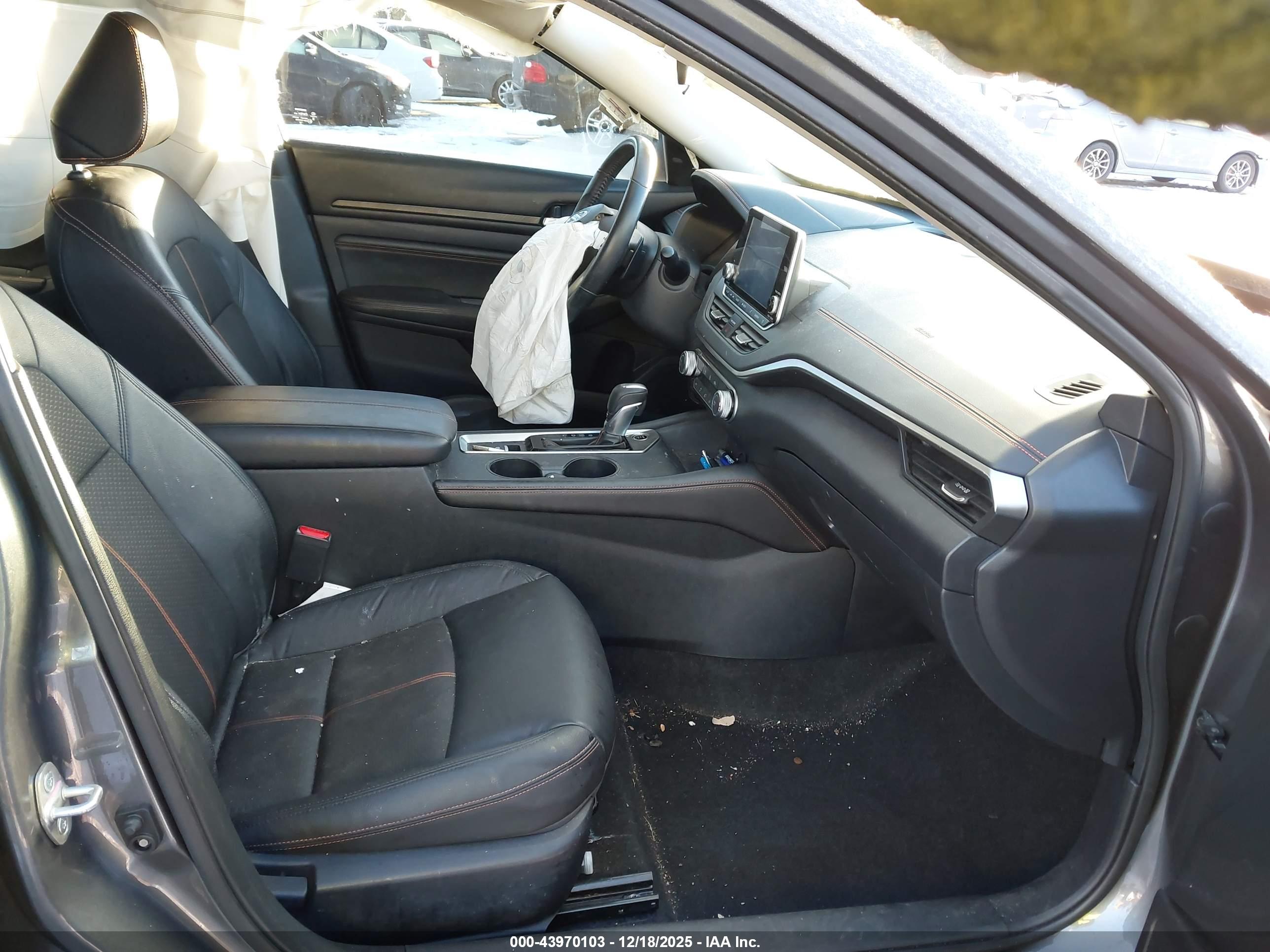 NISSAN ALTIMA image 5