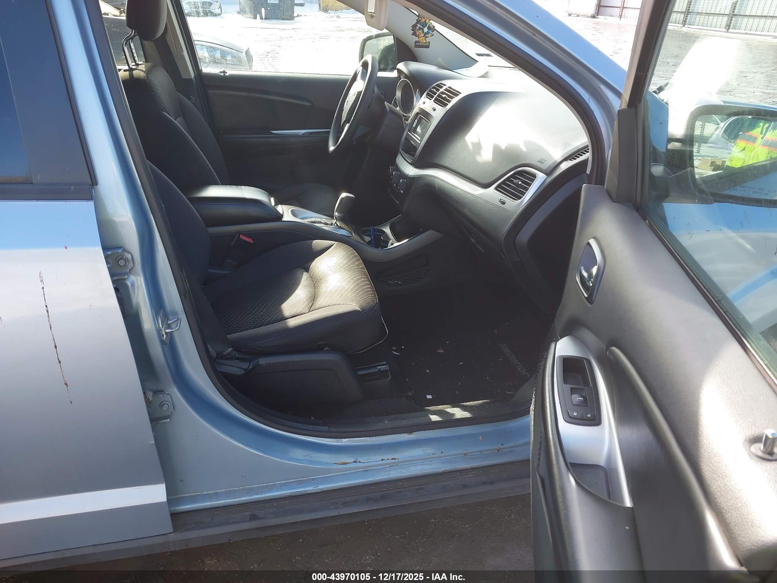 DODGE JOURNEY image 5