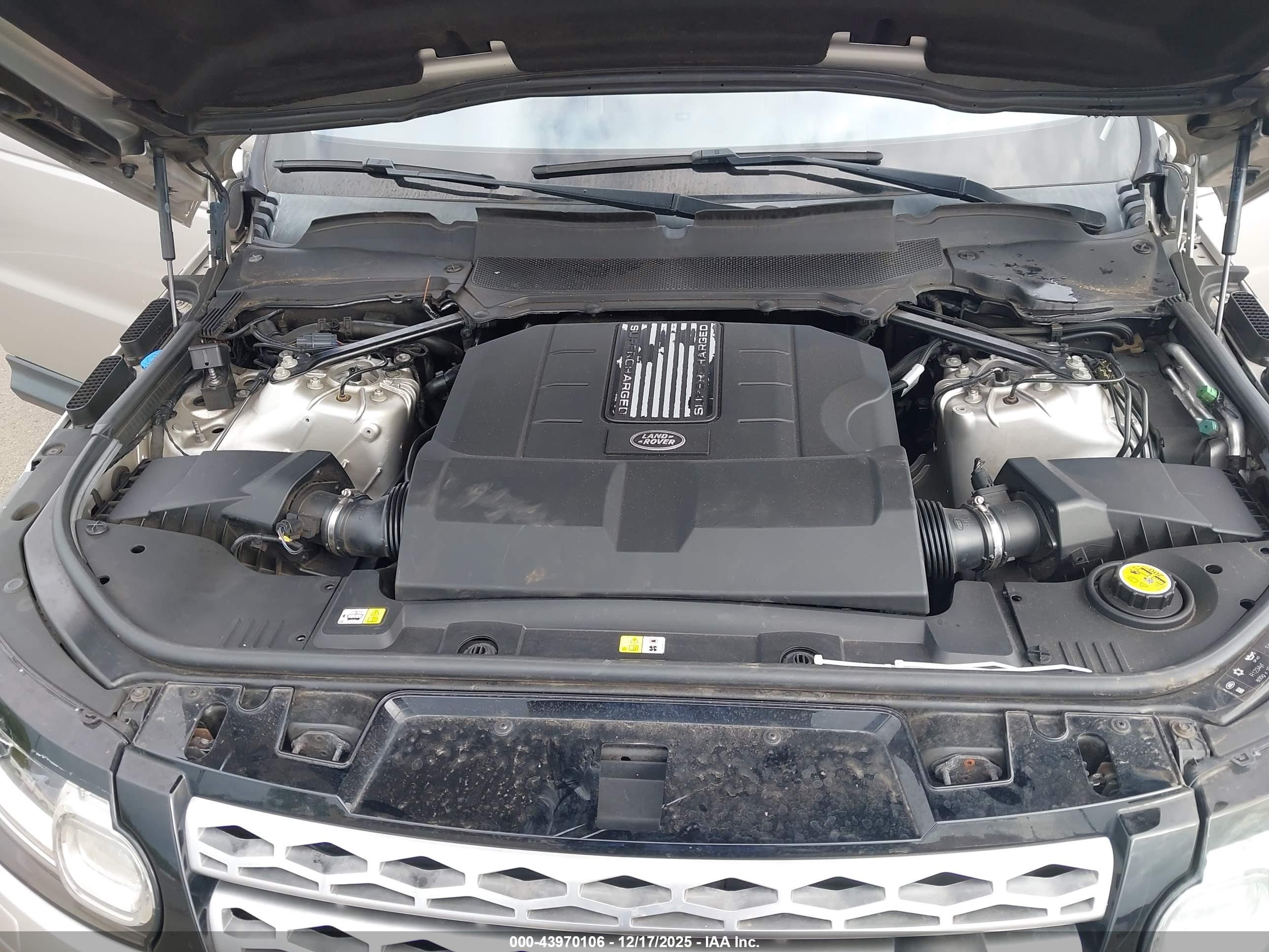 LAND ROVER image 10