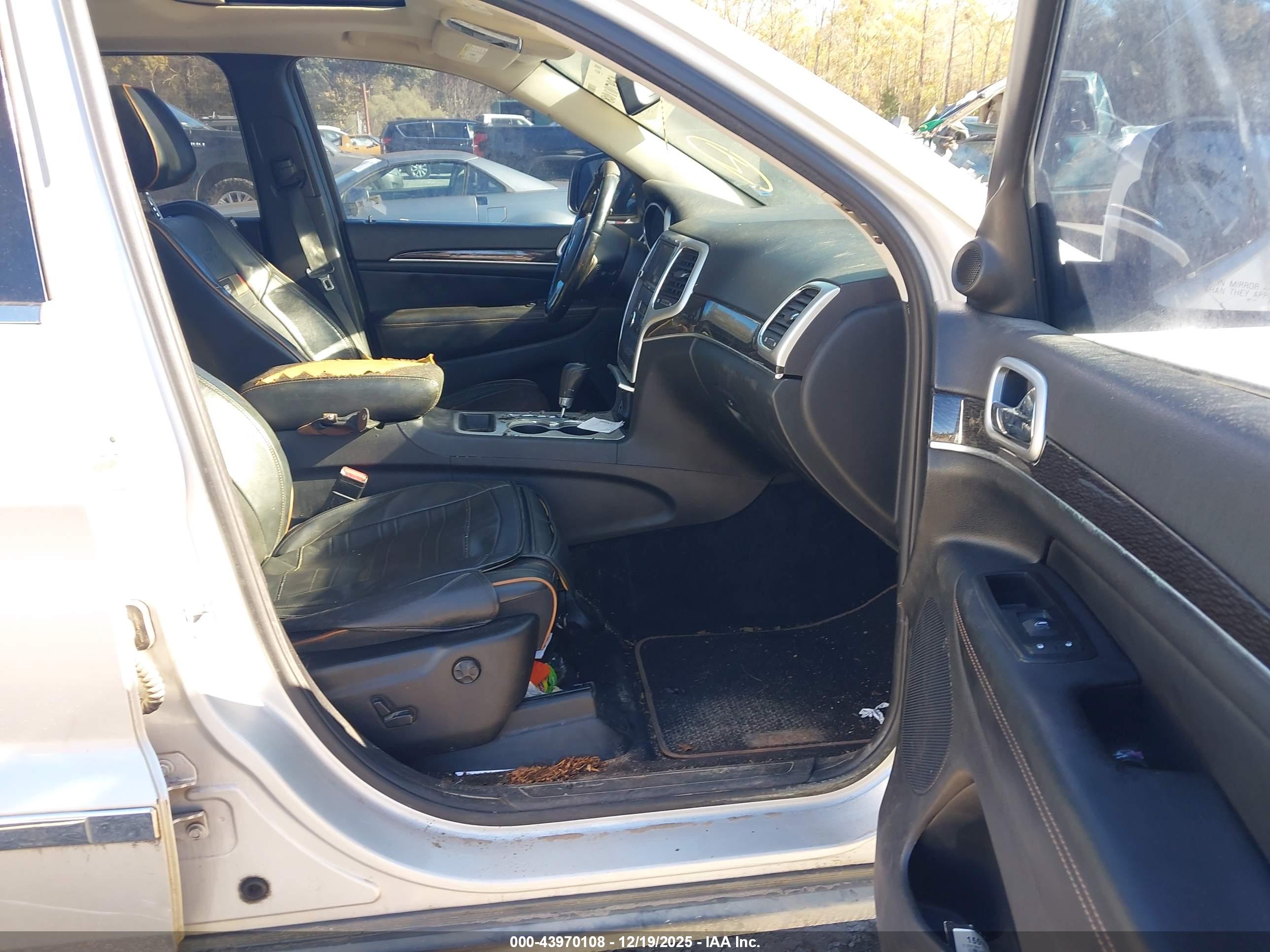 JEEP GRAND image 5
