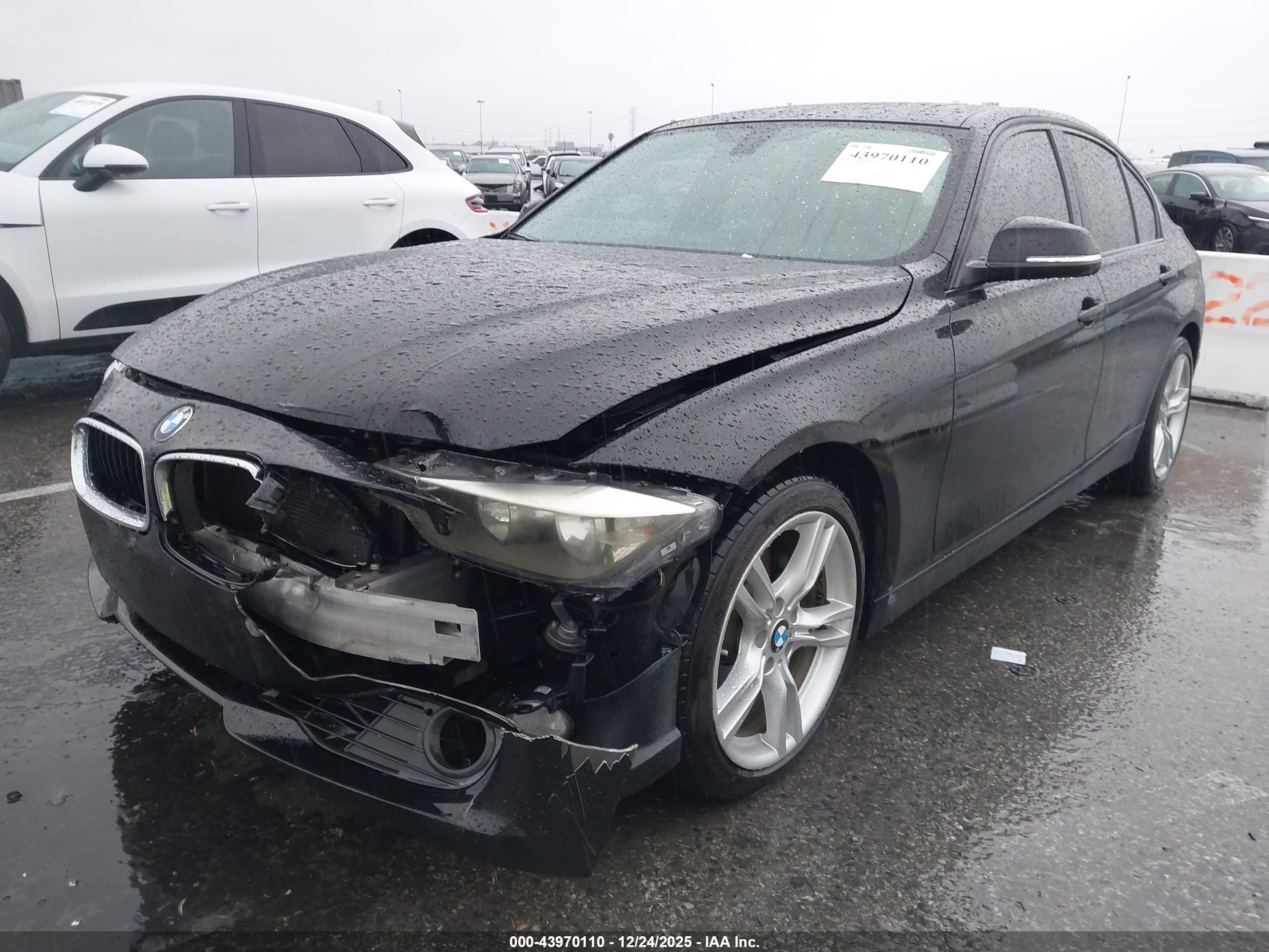BMW 328I image 2