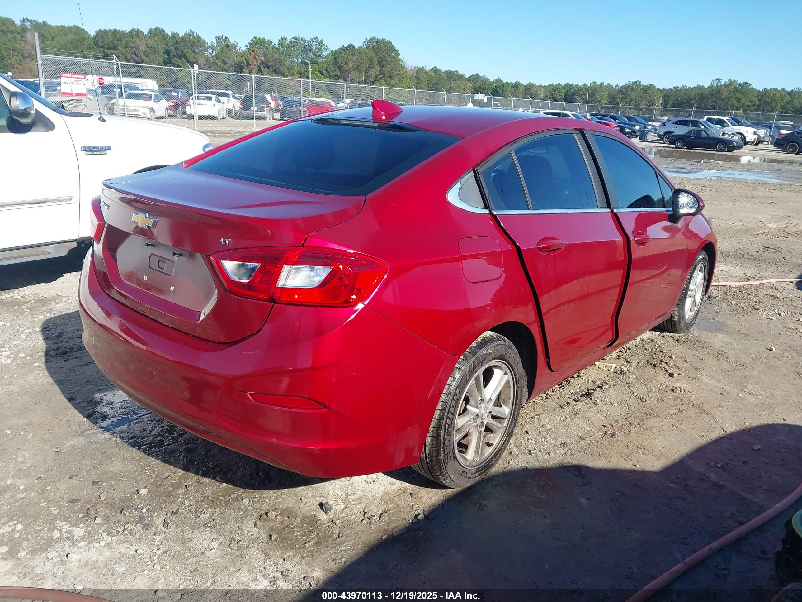 CHEVROLET CRUZE image 4