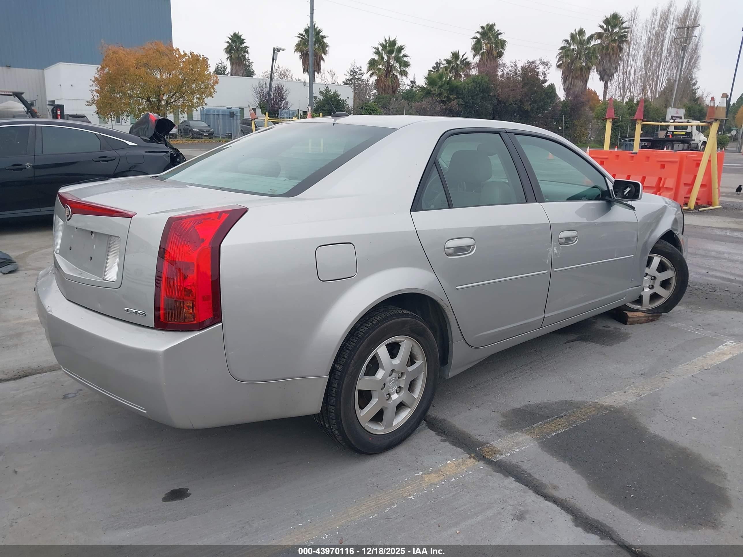 CADILLAC CTS image 4