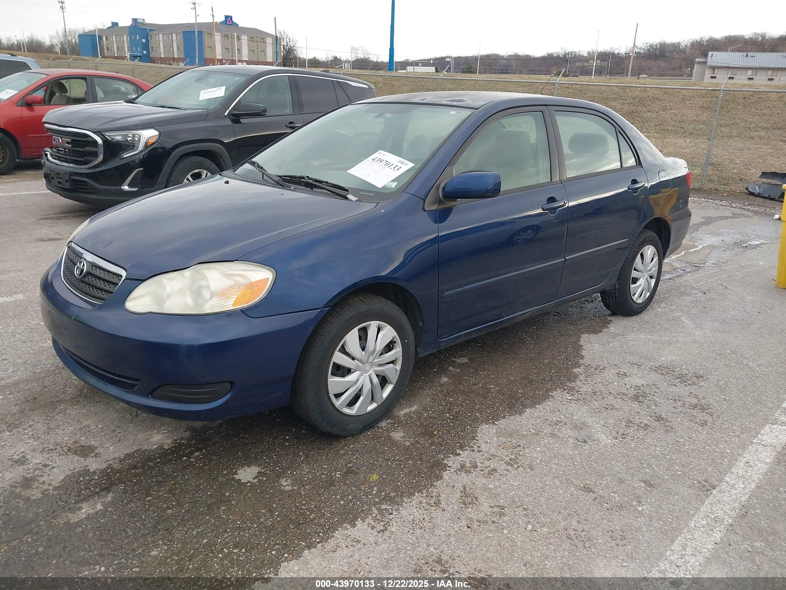 TOYOTA COROLLA image 2