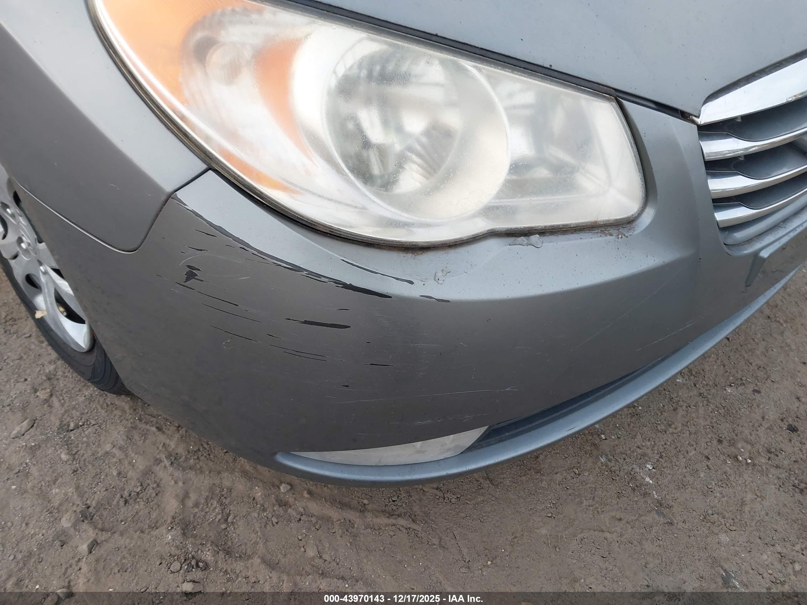 HYUNDAI ELANTRA image 6