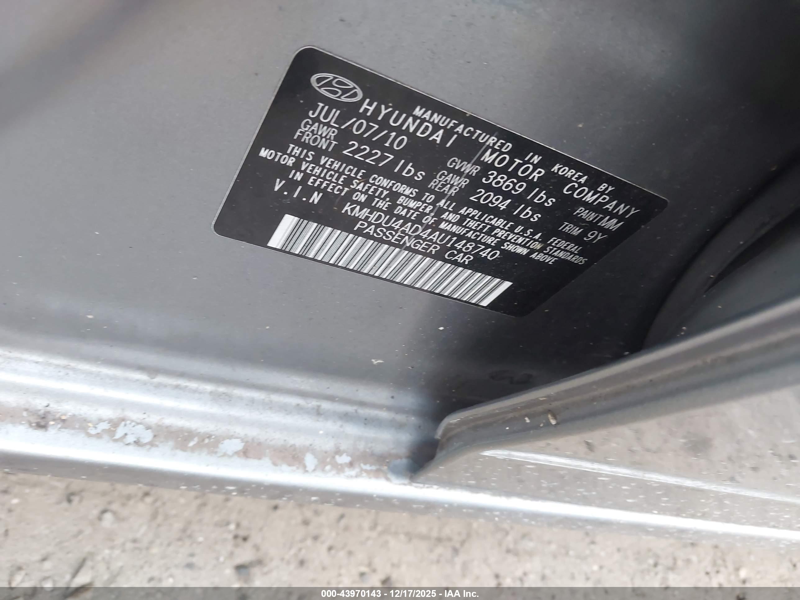 HYUNDAI ELANTRA image 9