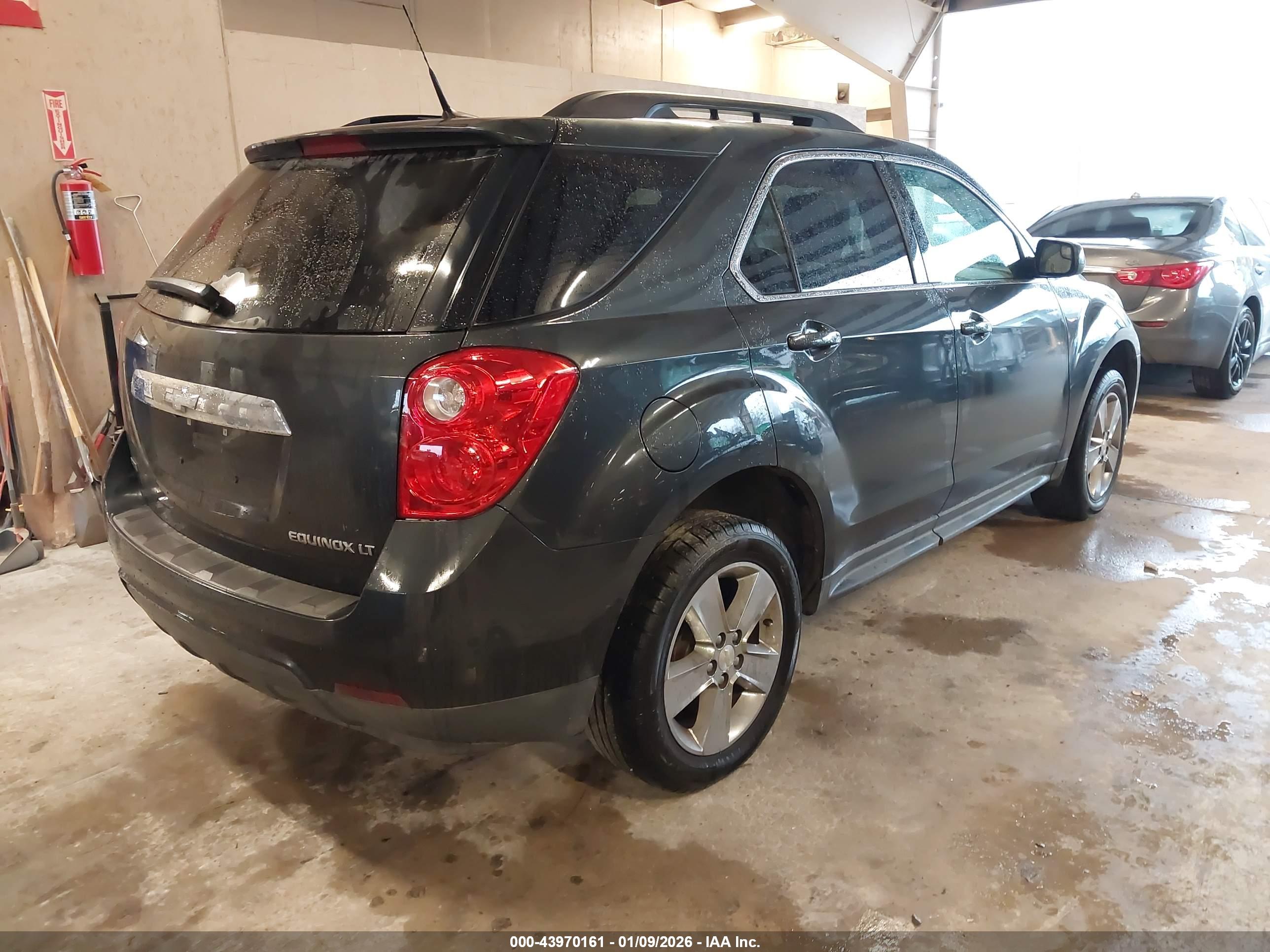 CHEVROLET EQUINOX image 4