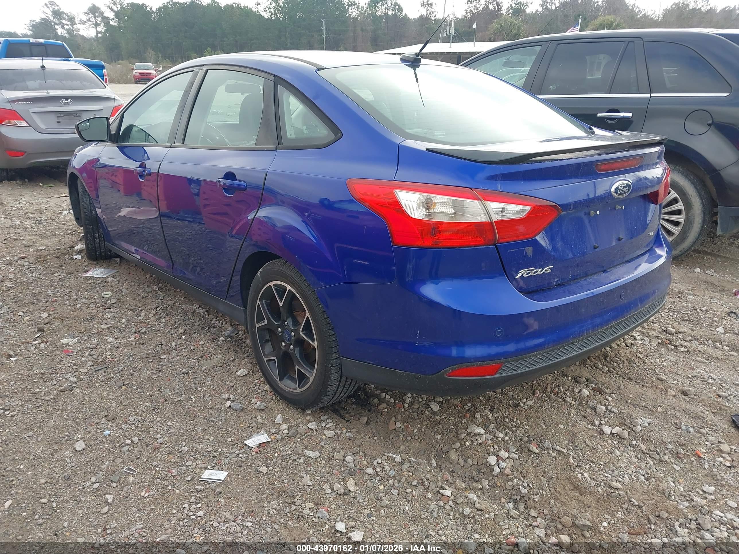 FORD FOCUS image 3