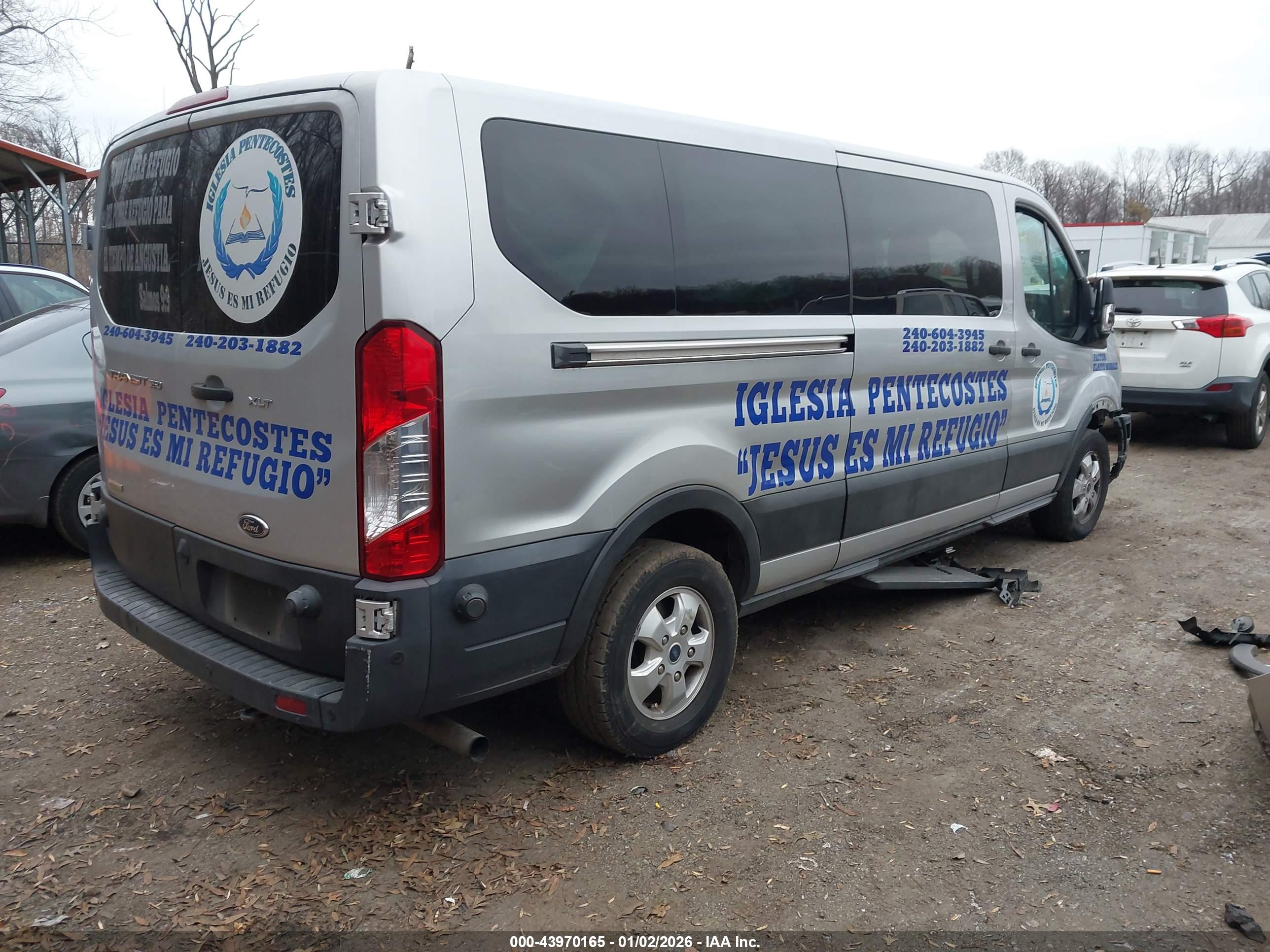 FORD TRANSIT-350 image 4