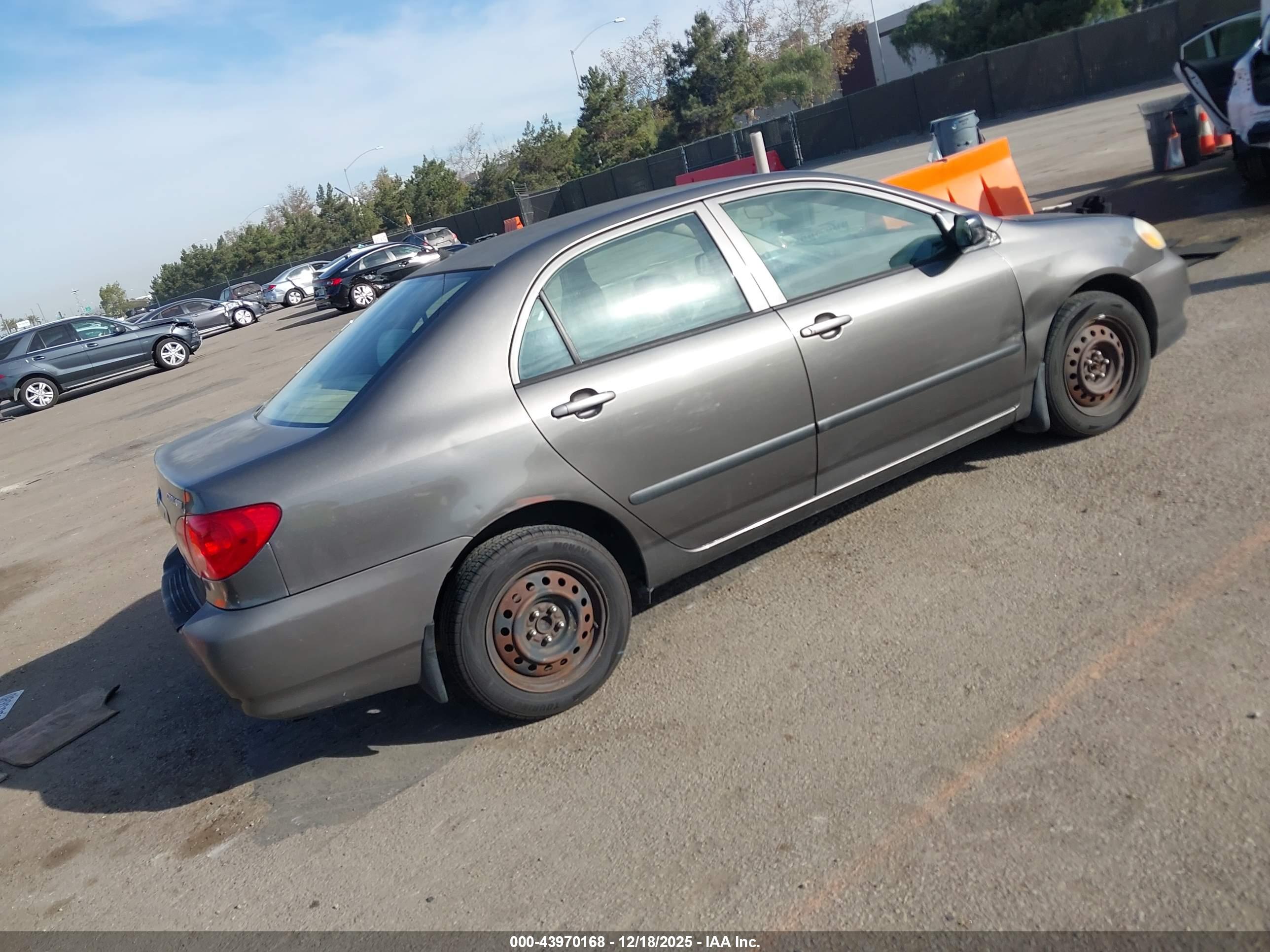 TOYOTA COROLLA image 4
