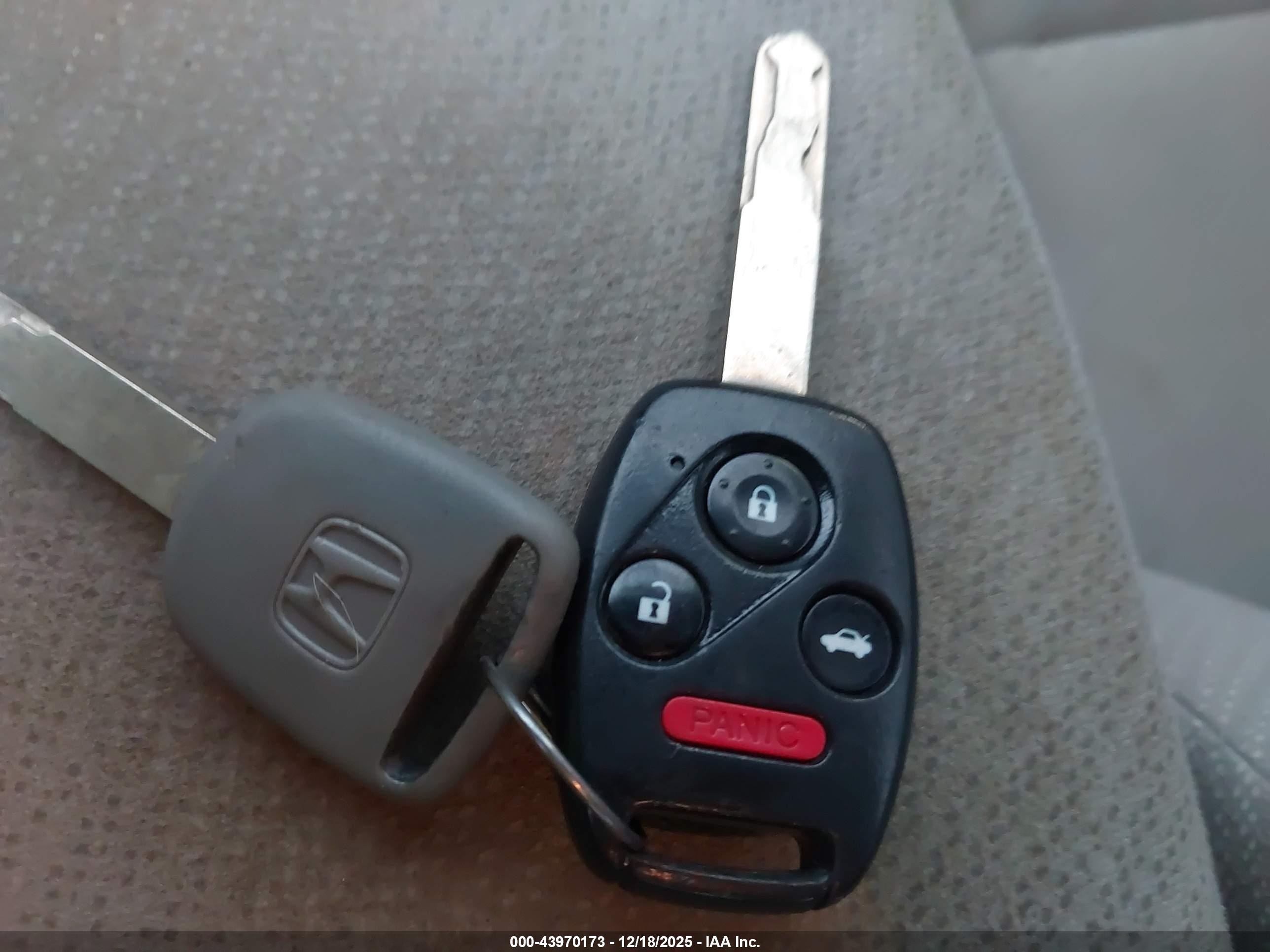HONDA CIVIC image 11