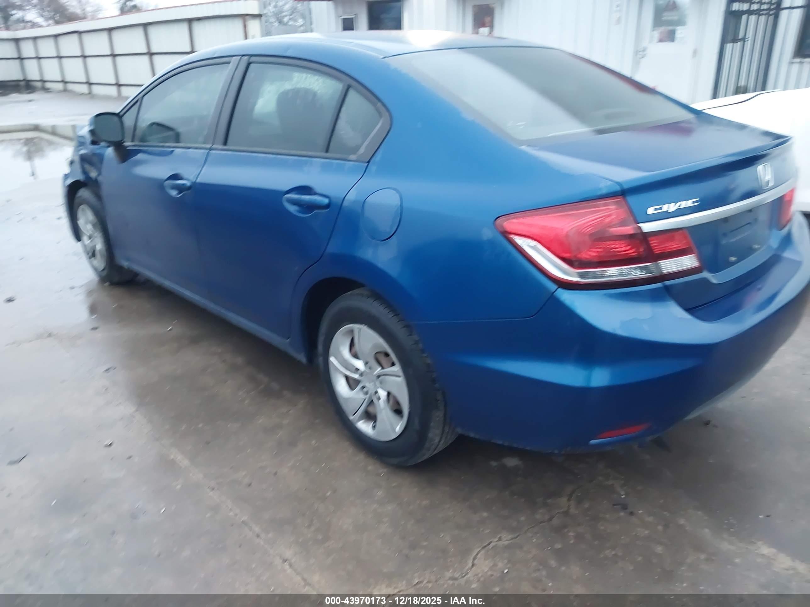 HONDA CIVIC image 3