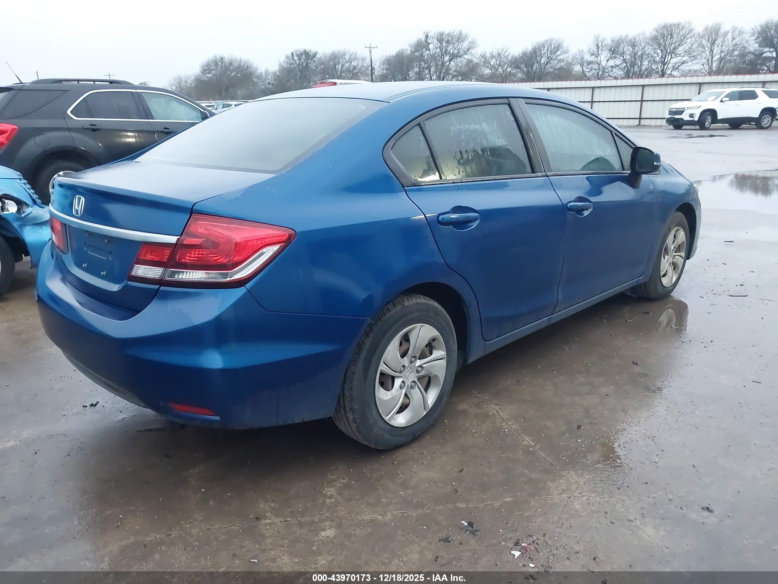 HONDA CIVIC image 4