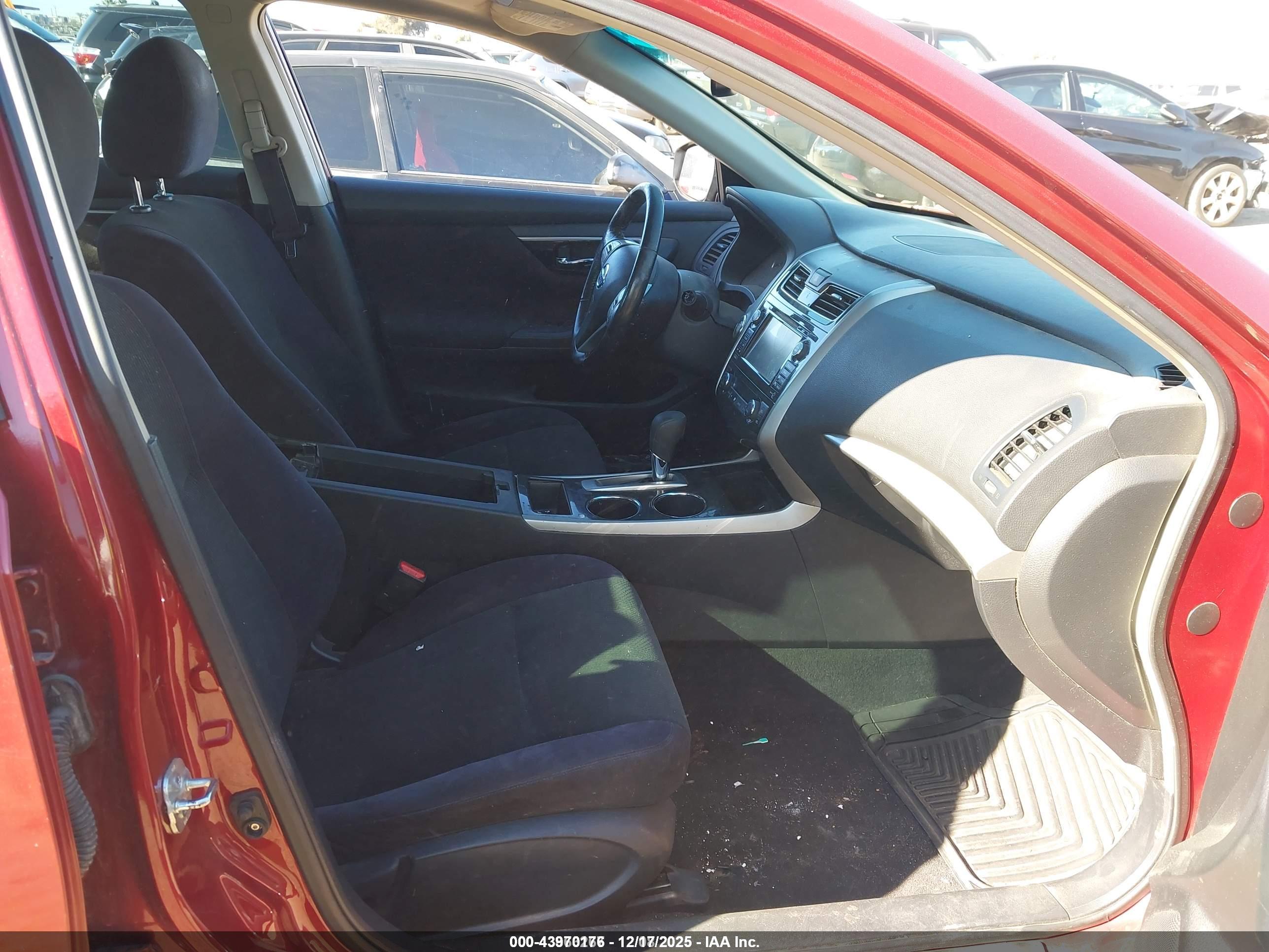 NISSAN ALTIMA image 5