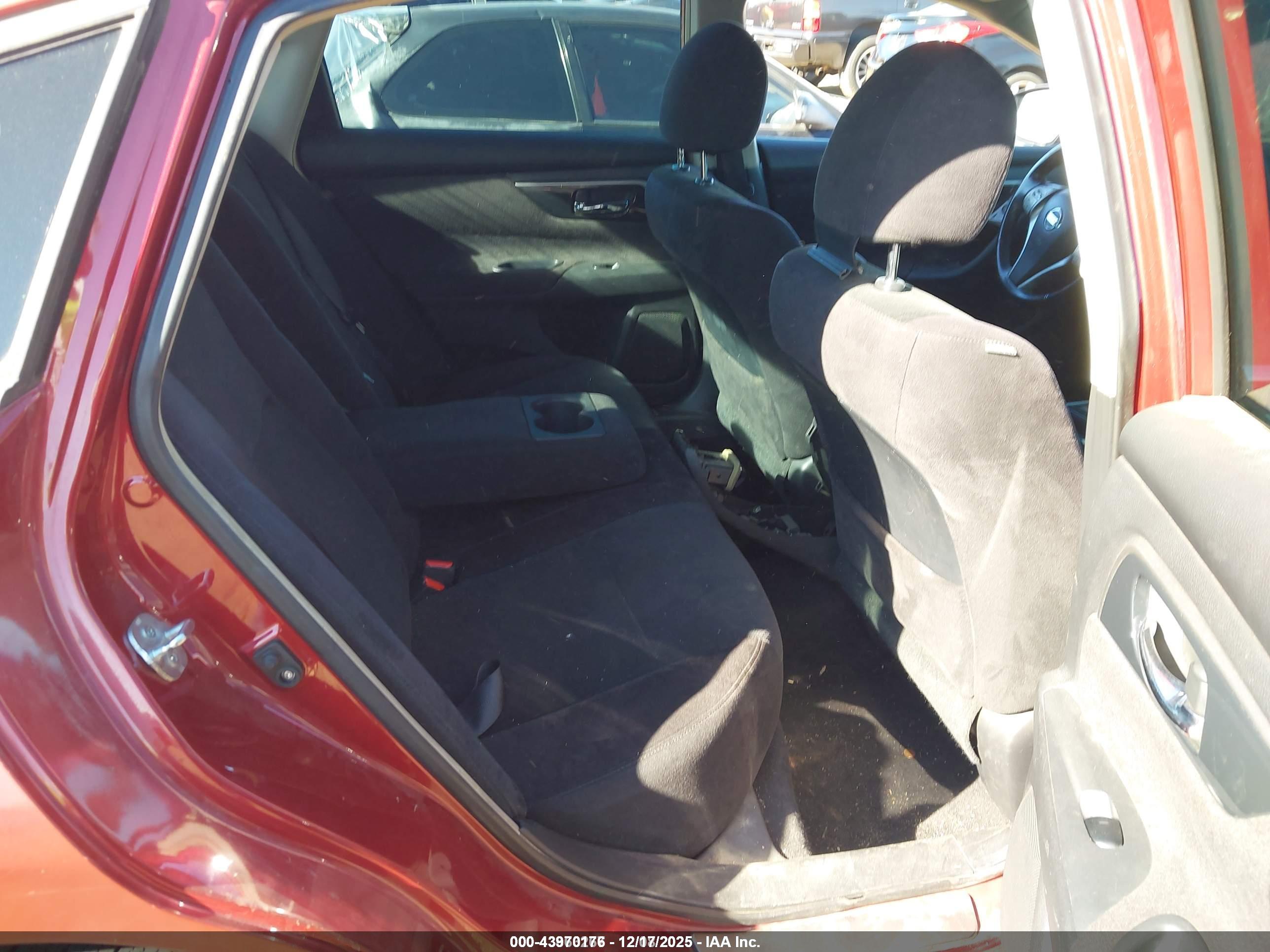 NISSAN ALTIMA image 8